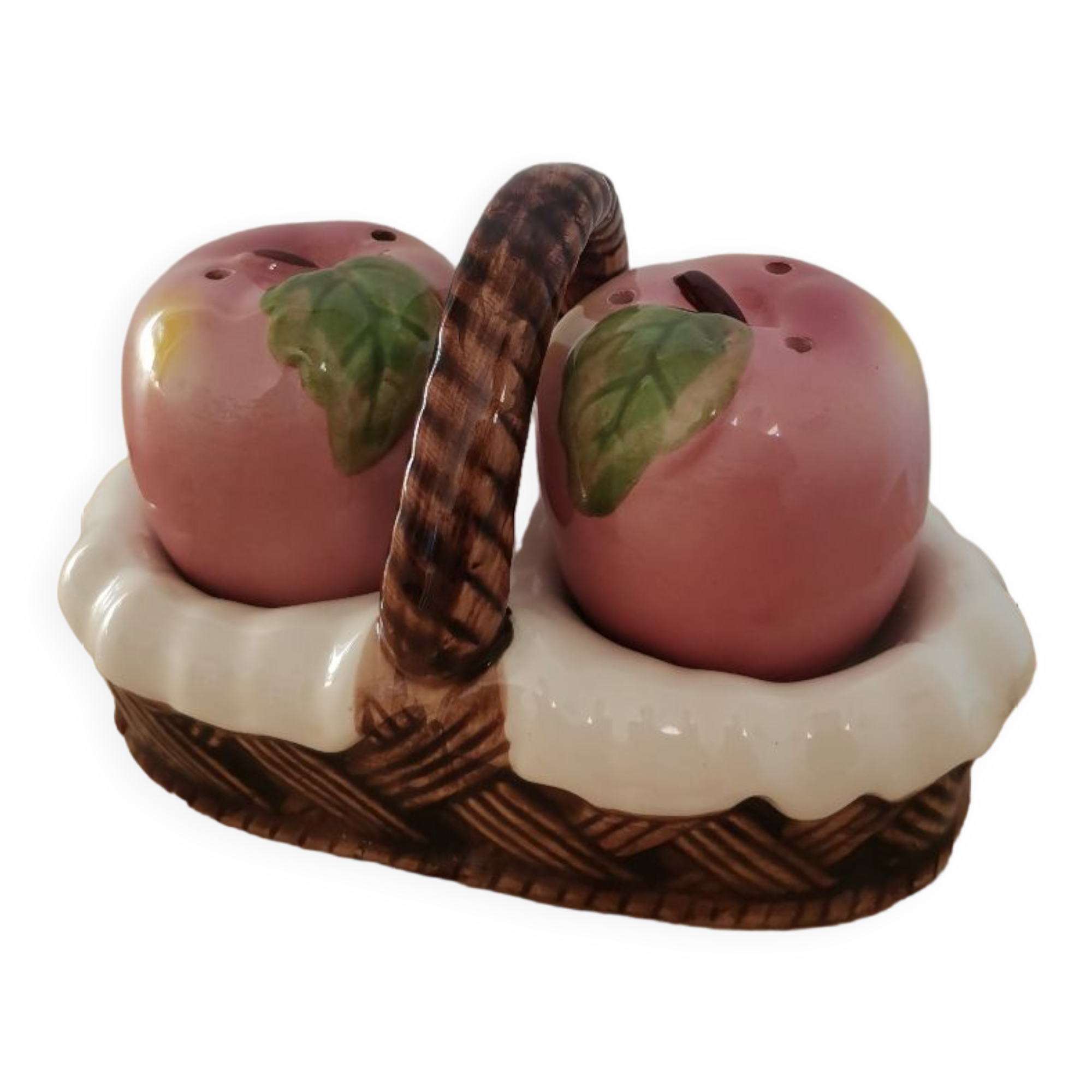 Set of salt shaker and pepper vintage apple slip in basket made in Korea