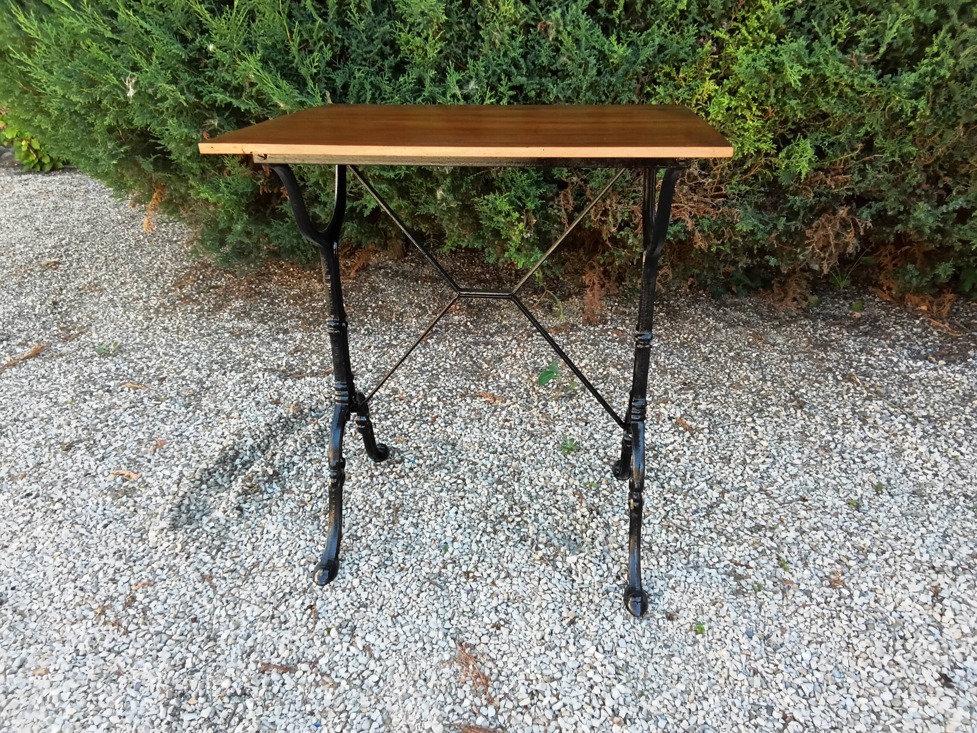 Bistro table