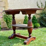 Table or Guerdon Oval in Massive Mahogany