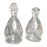 Tableware, two engraved crystal carafes with stoppers from around 1940.