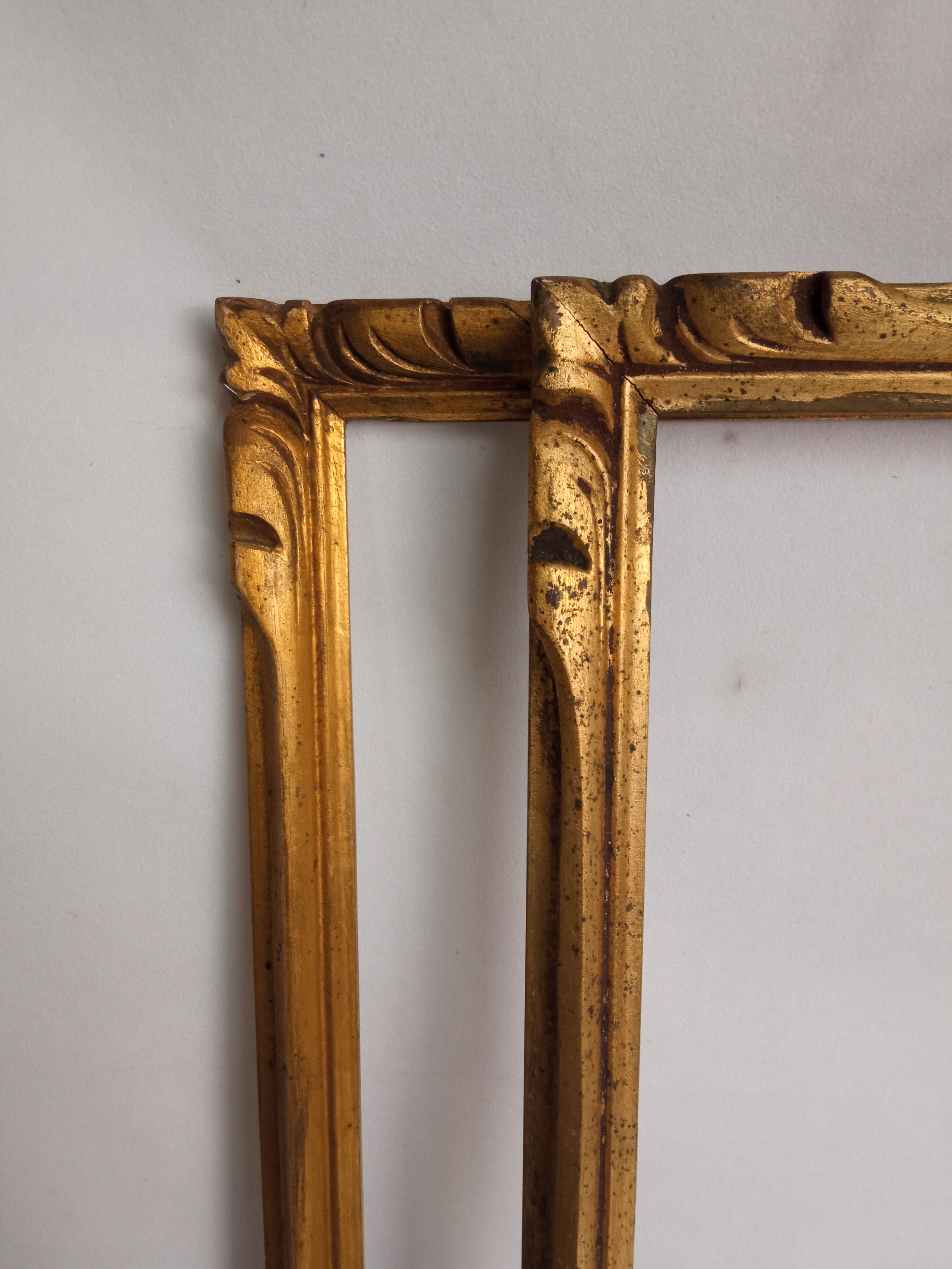 Pair of Montparnasse frames in gilded wood with circa 1960 leaf - 40 x 30 cm