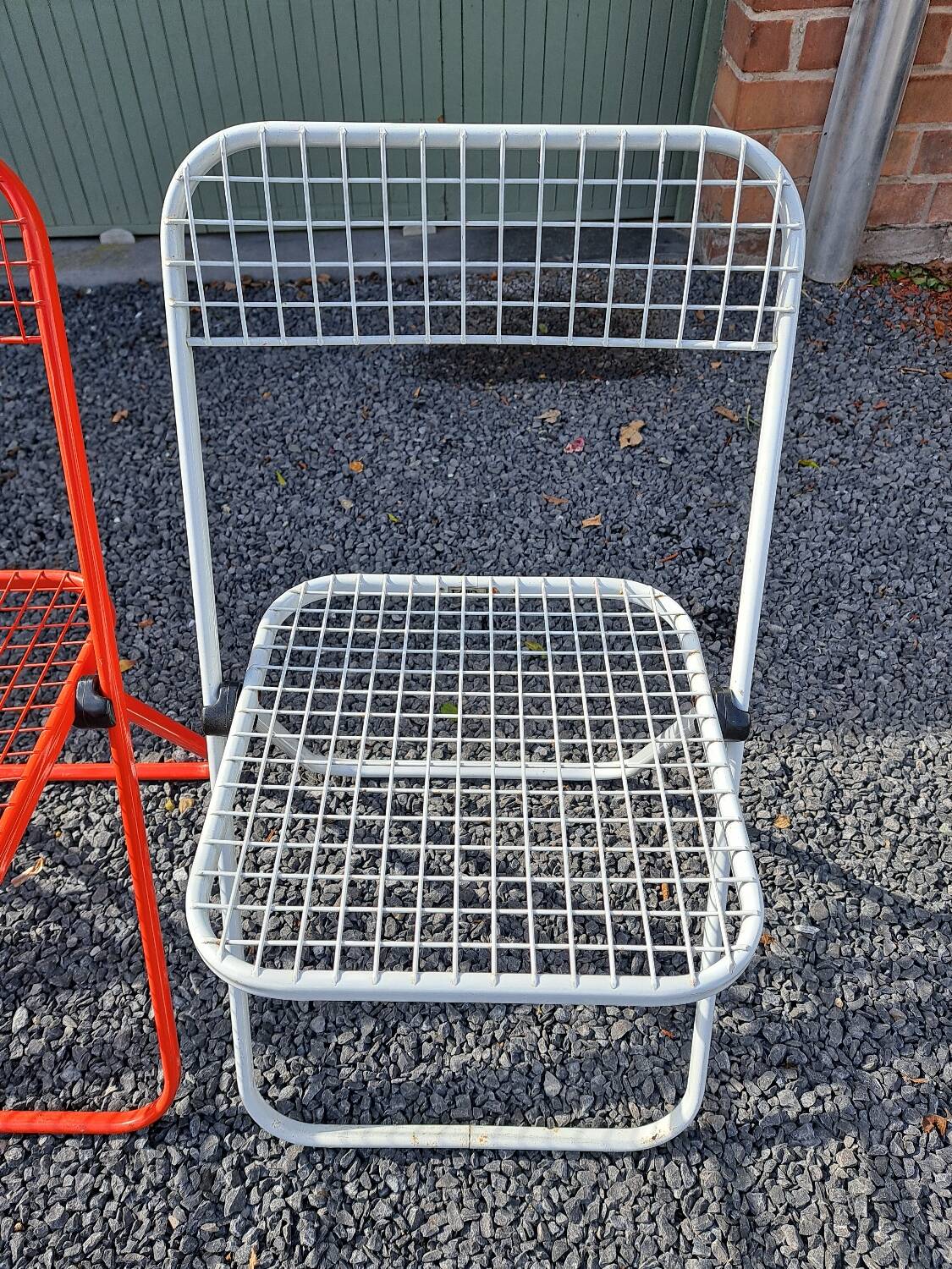 Series of 5 Talin folding metal chairs
