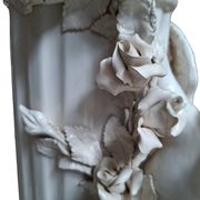 Elegante Colonna con Angeli in Ceramica – Stile Neo-Barocco (Anni '80)