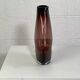 Vase en verre violine
