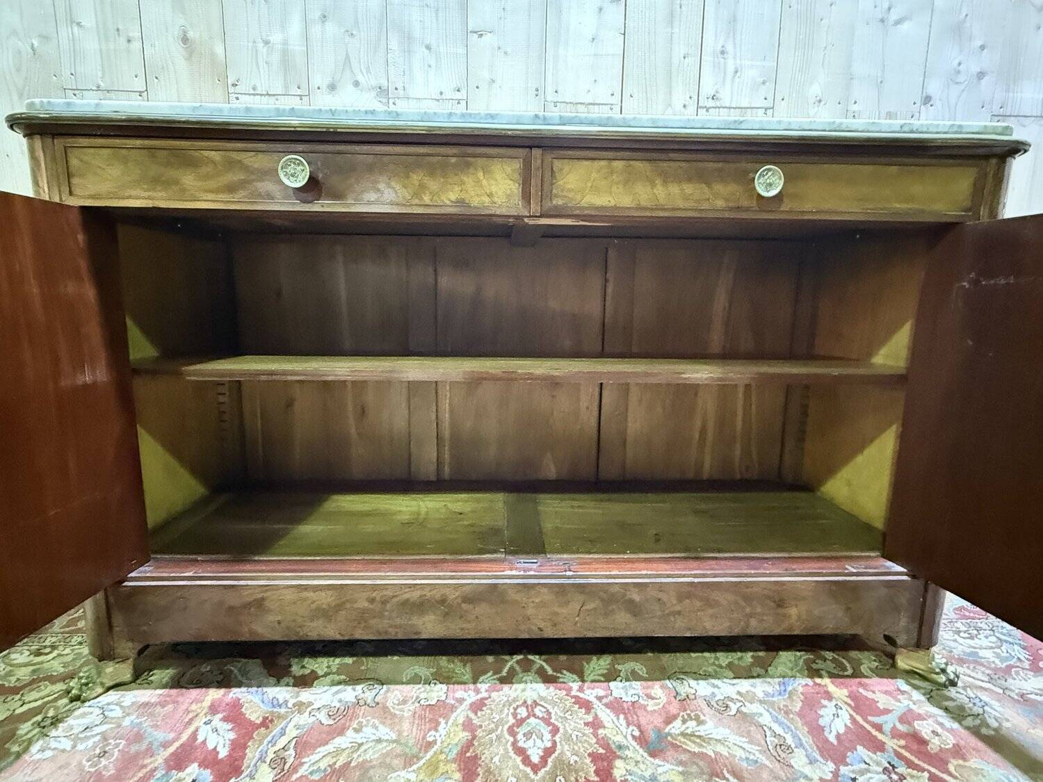 Buffet époque Restauration en acajou et filets de laiton
