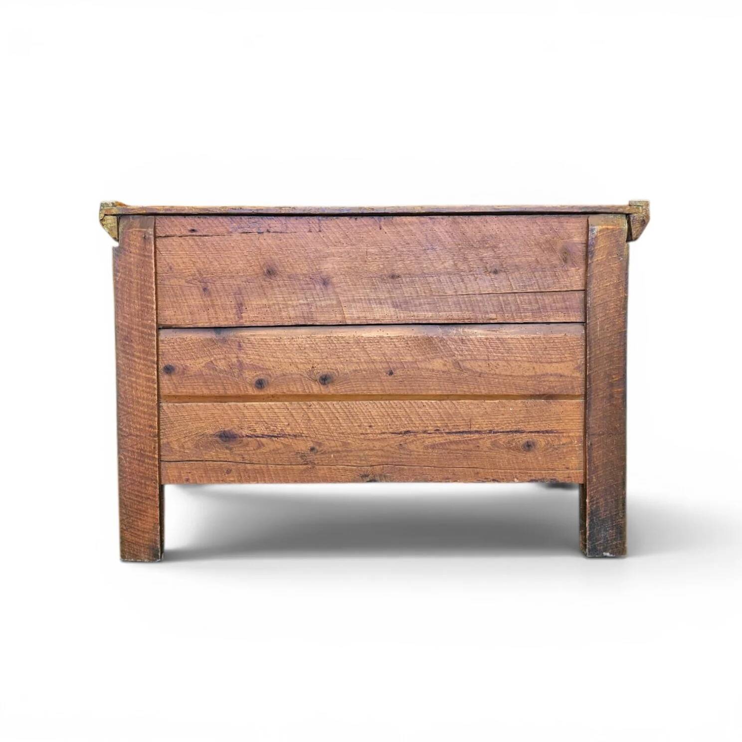 Old blanket chest / storage trunk / pine wood