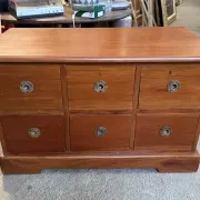 Meuble de rangement en bois