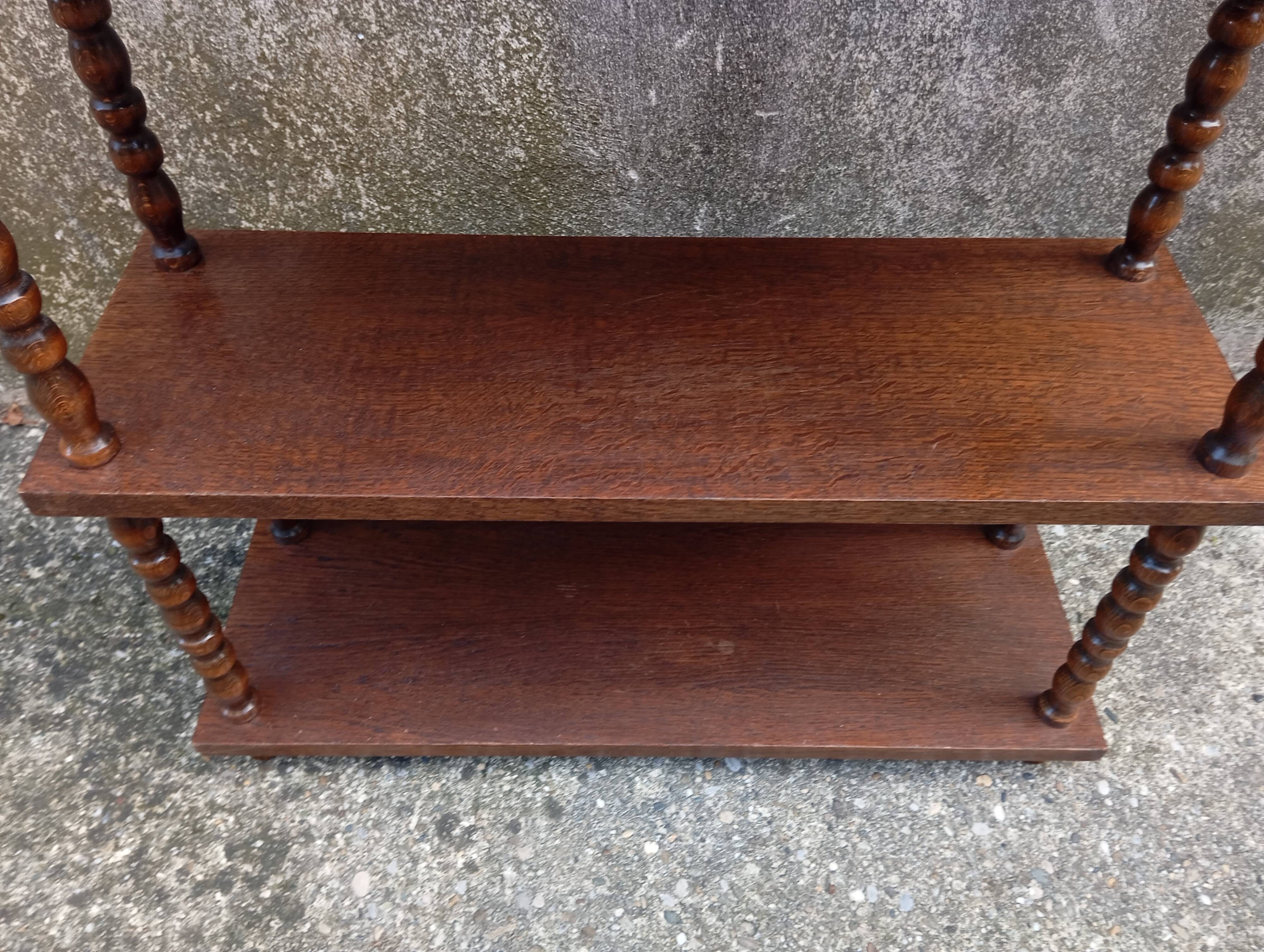 Etagere a poser ou a fixer en bois
