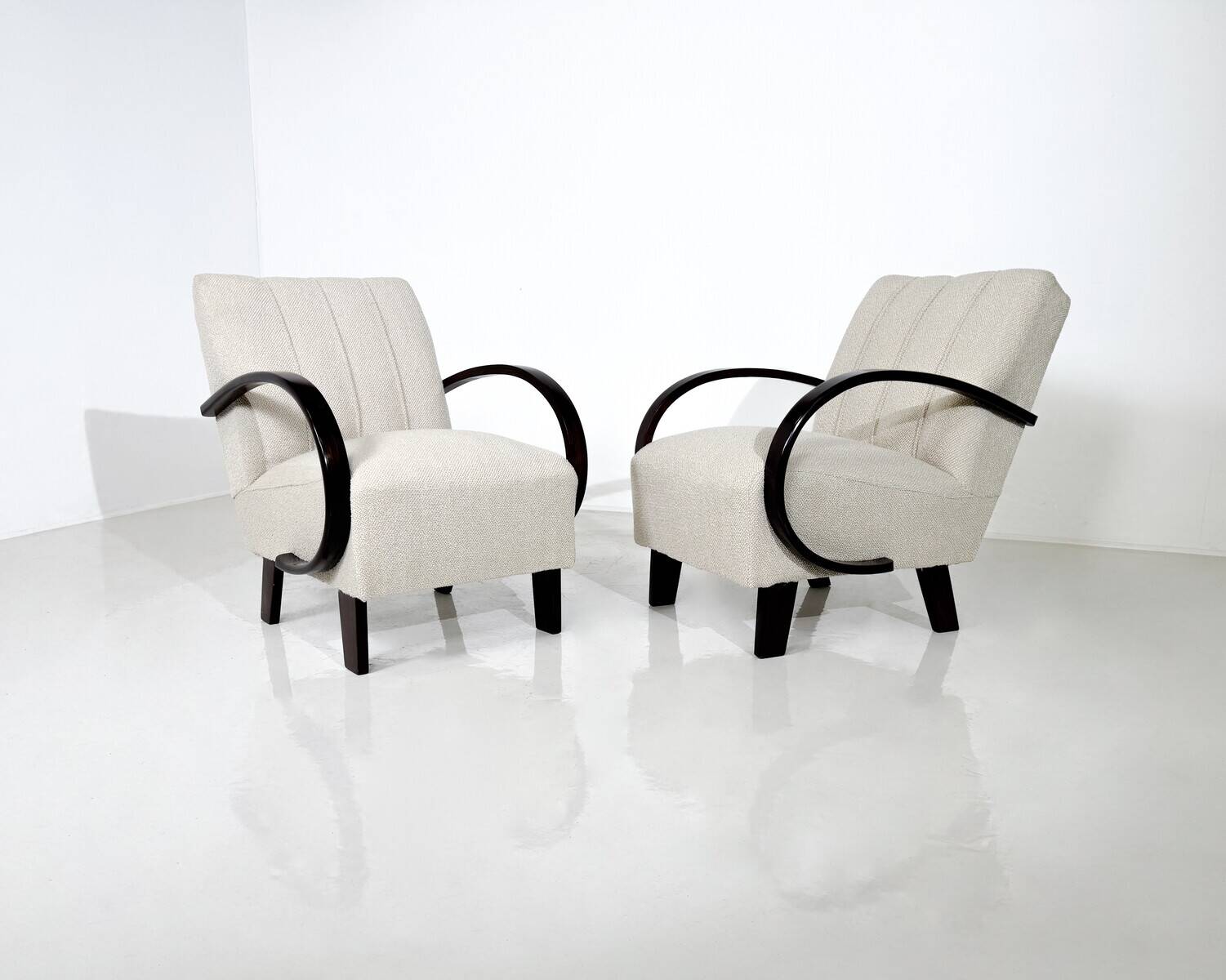 Pair of bentwood armchairs by Jindrich Halabala - Czech Republic 1940s
