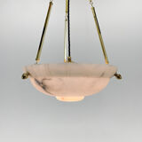 Pendentif unique en albâtre Art déco sur chaînes en laiton Tchécoslovaquie années 1930