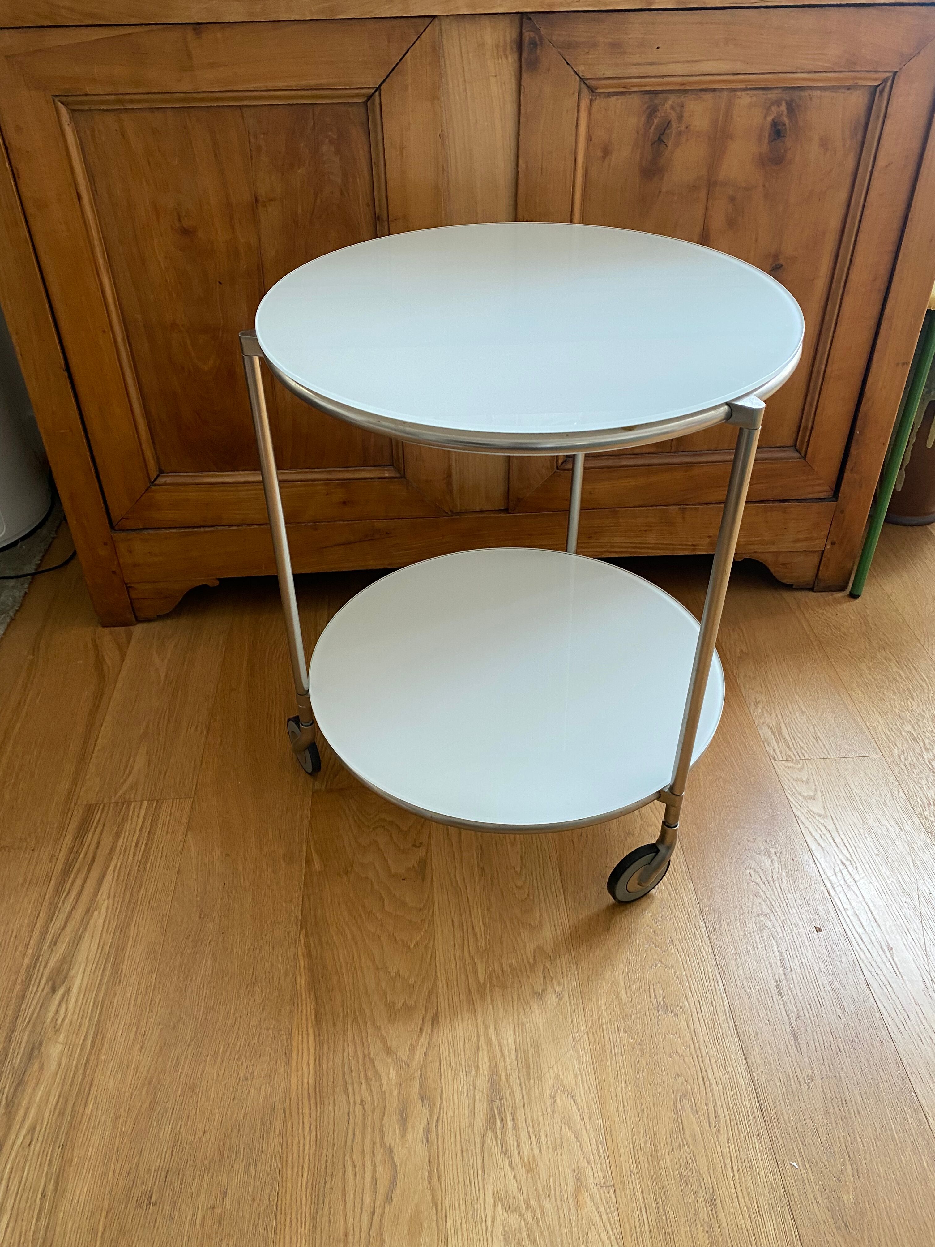 Desserte à roulettes Strind par Ehlen Johansson pour Ikea