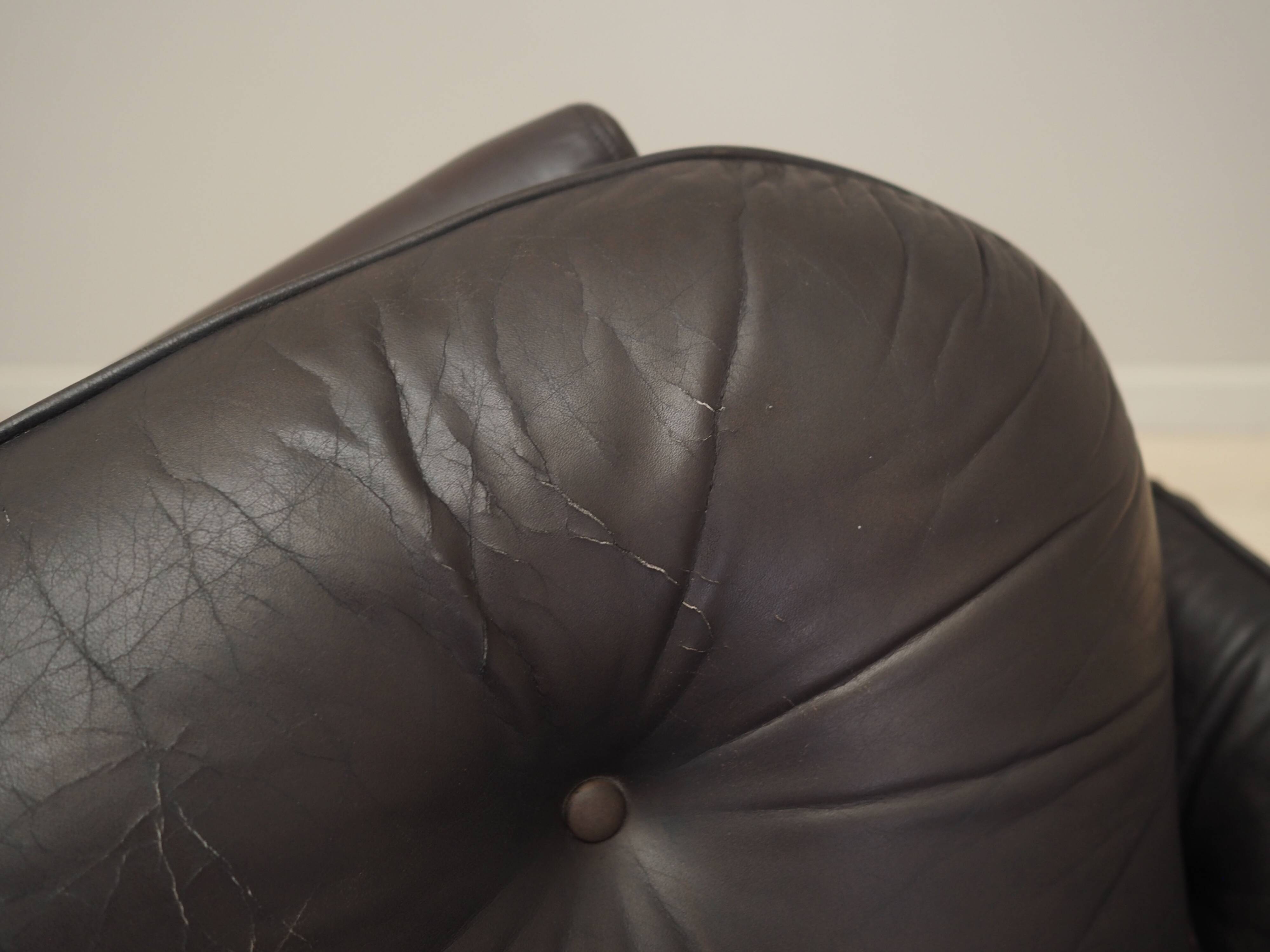 Armchair with castors, Italian design, 1970s, production: Italy