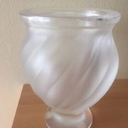 Vase cristal ancien  signé Lalique