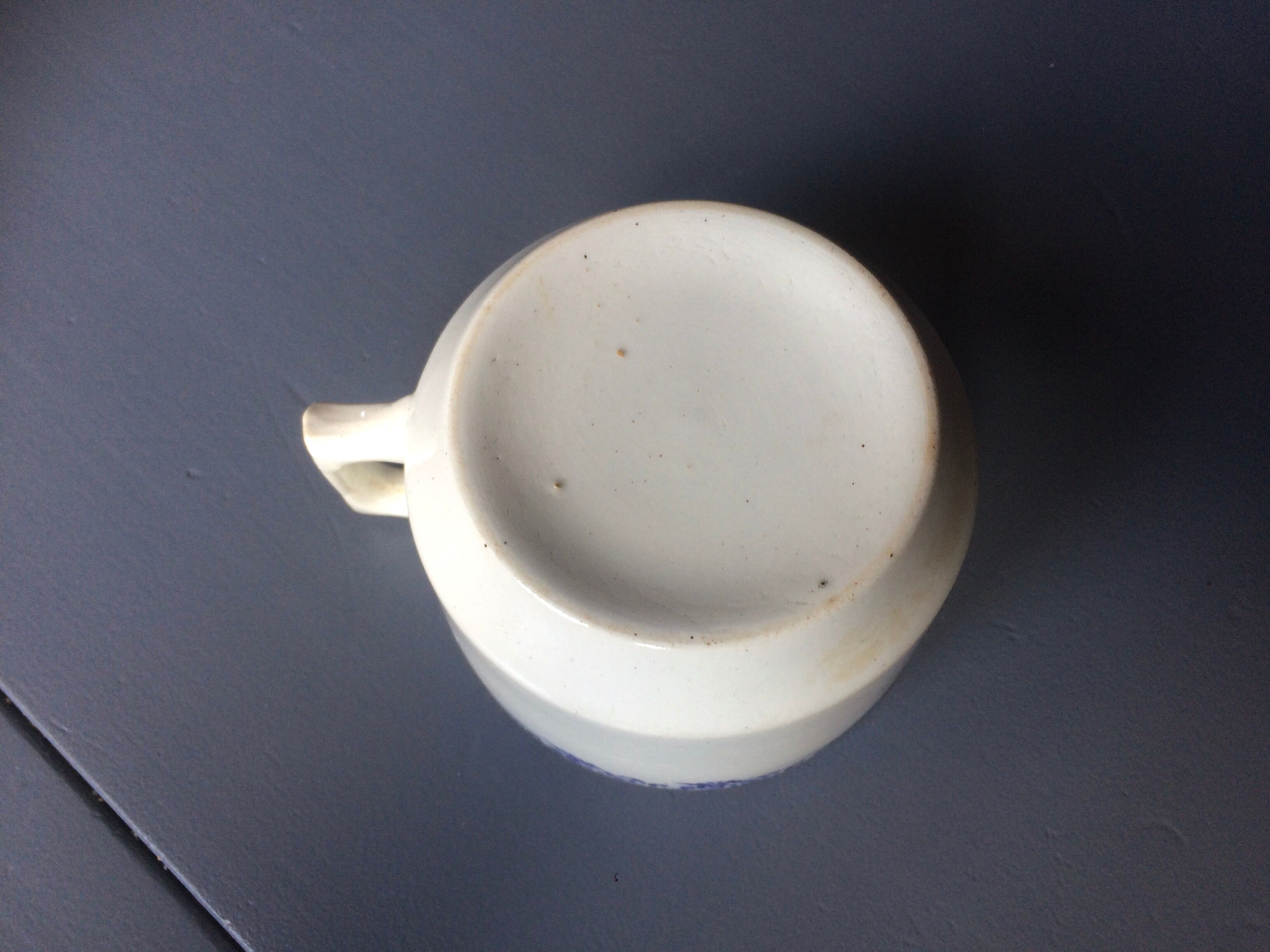 6 old bowls with old ceramic bowls