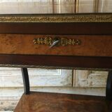 Old inadvertent dressing table