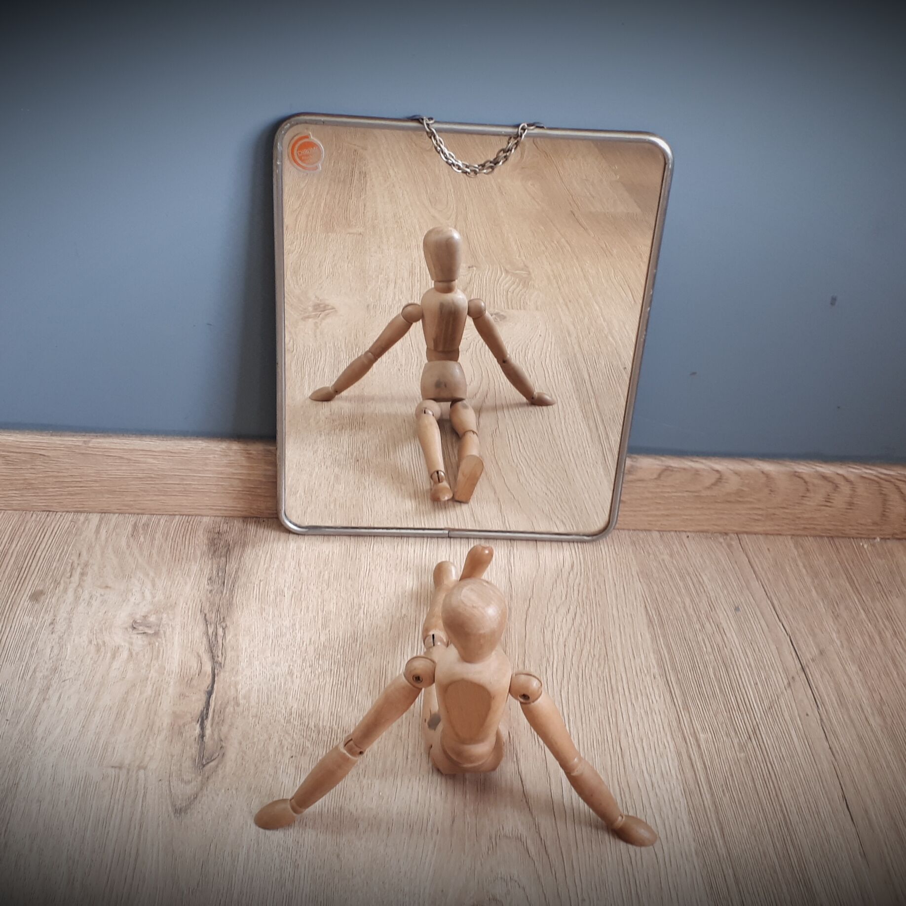 Barber mirror with chain - 29x23cm