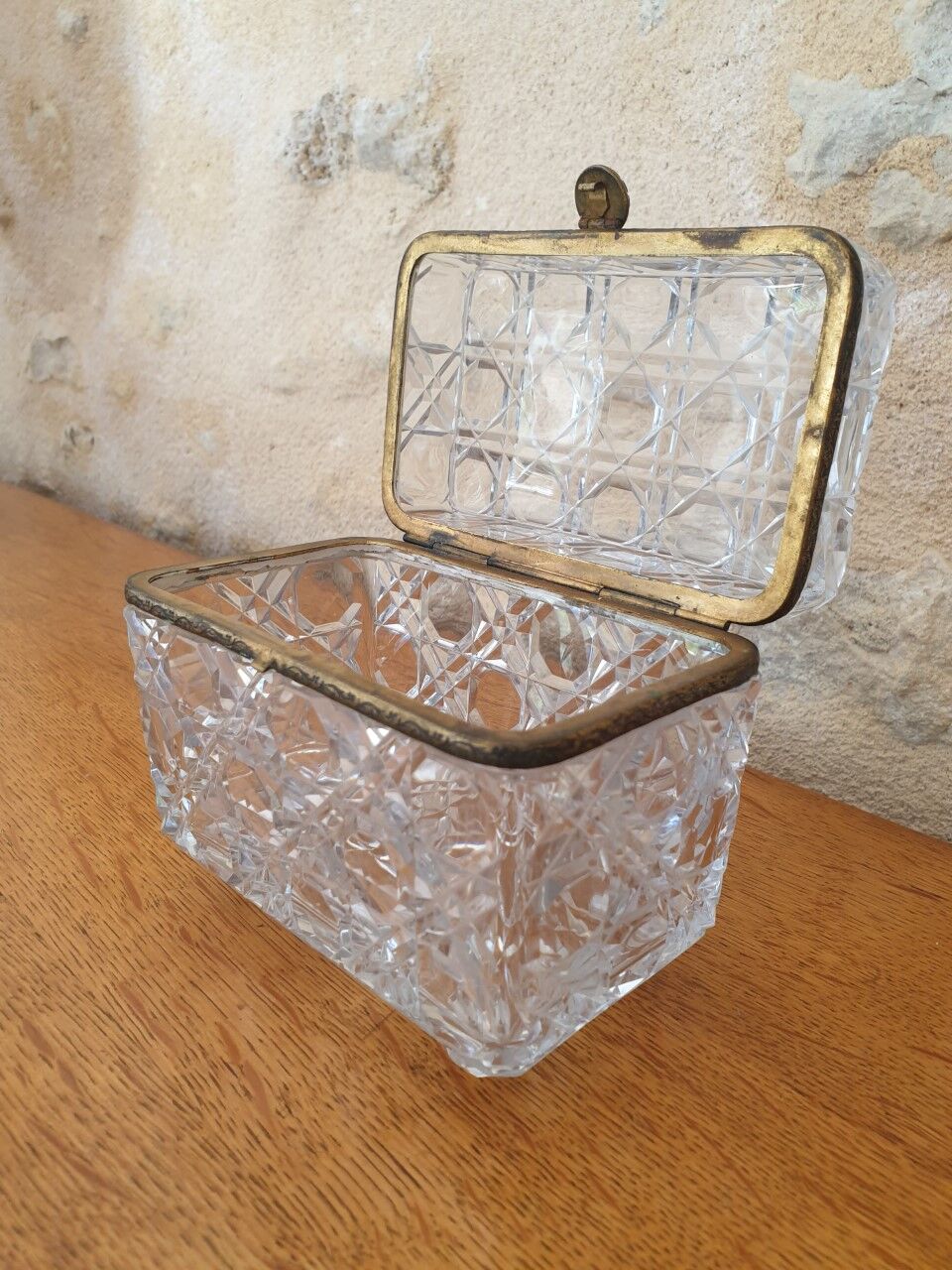 Nineteenth century cut crystal box box