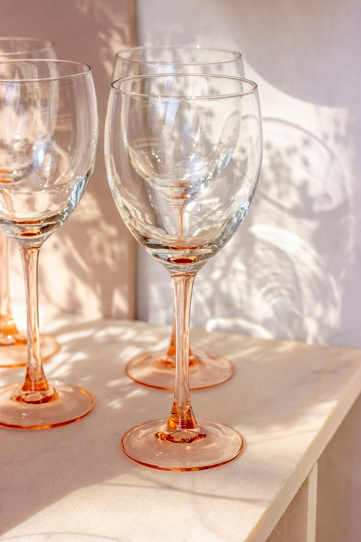 4 verres à pied saumon