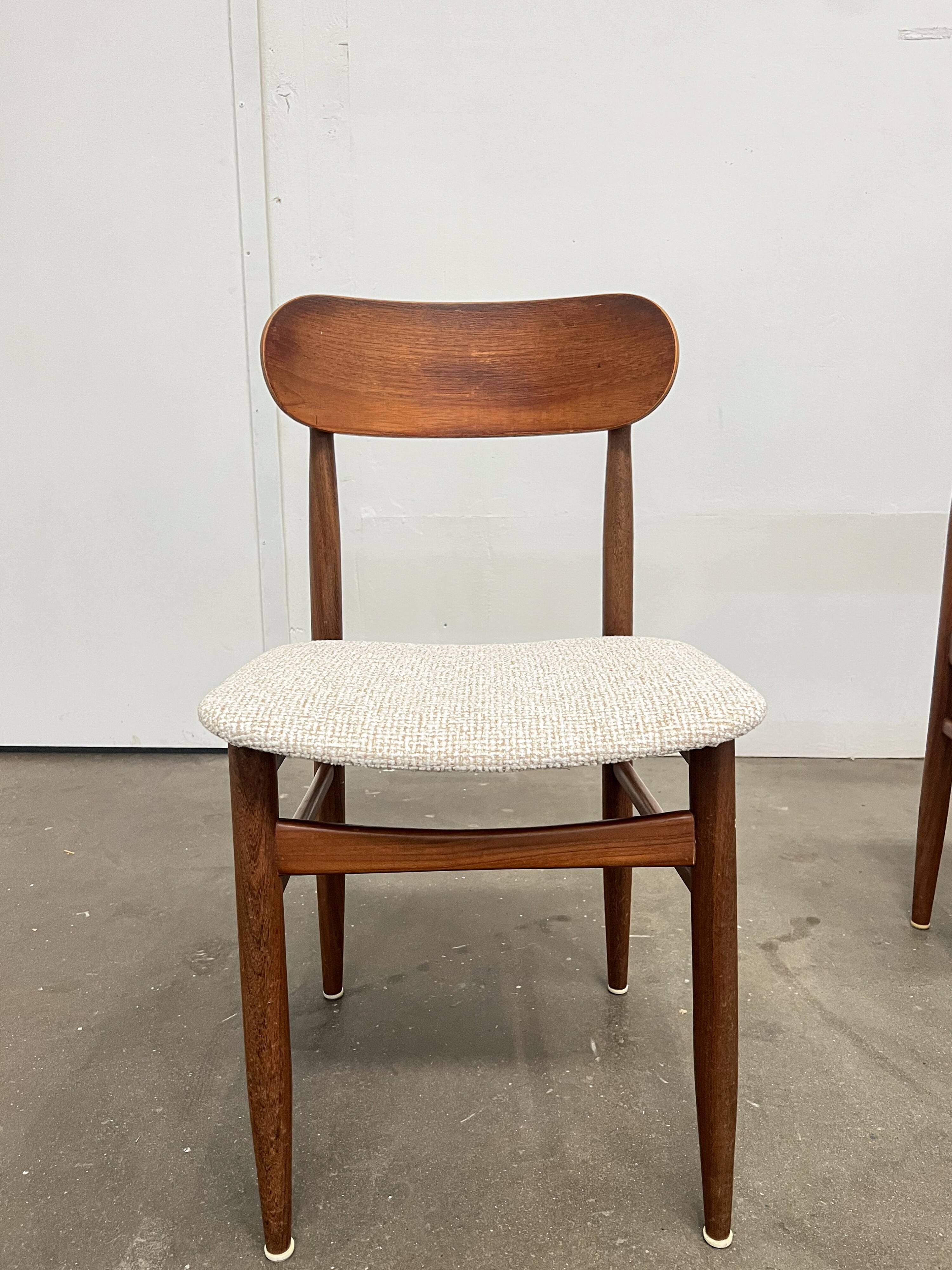 Set of 6 Scandinavian design chairs, ecru seats - price per piece