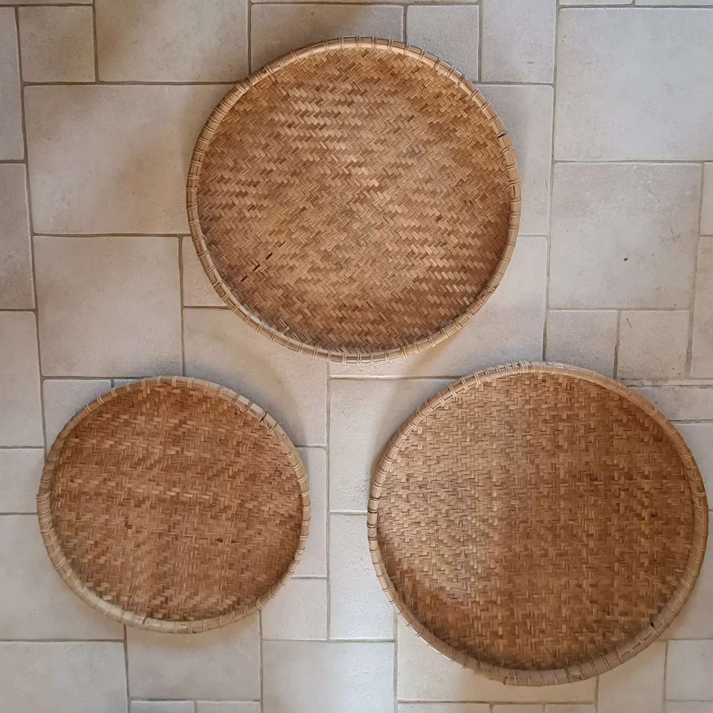 Trio de plateaux en bambou tressé ancien