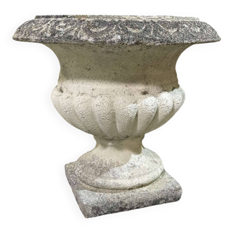 Médicis in reconstituted stone from the 1970s