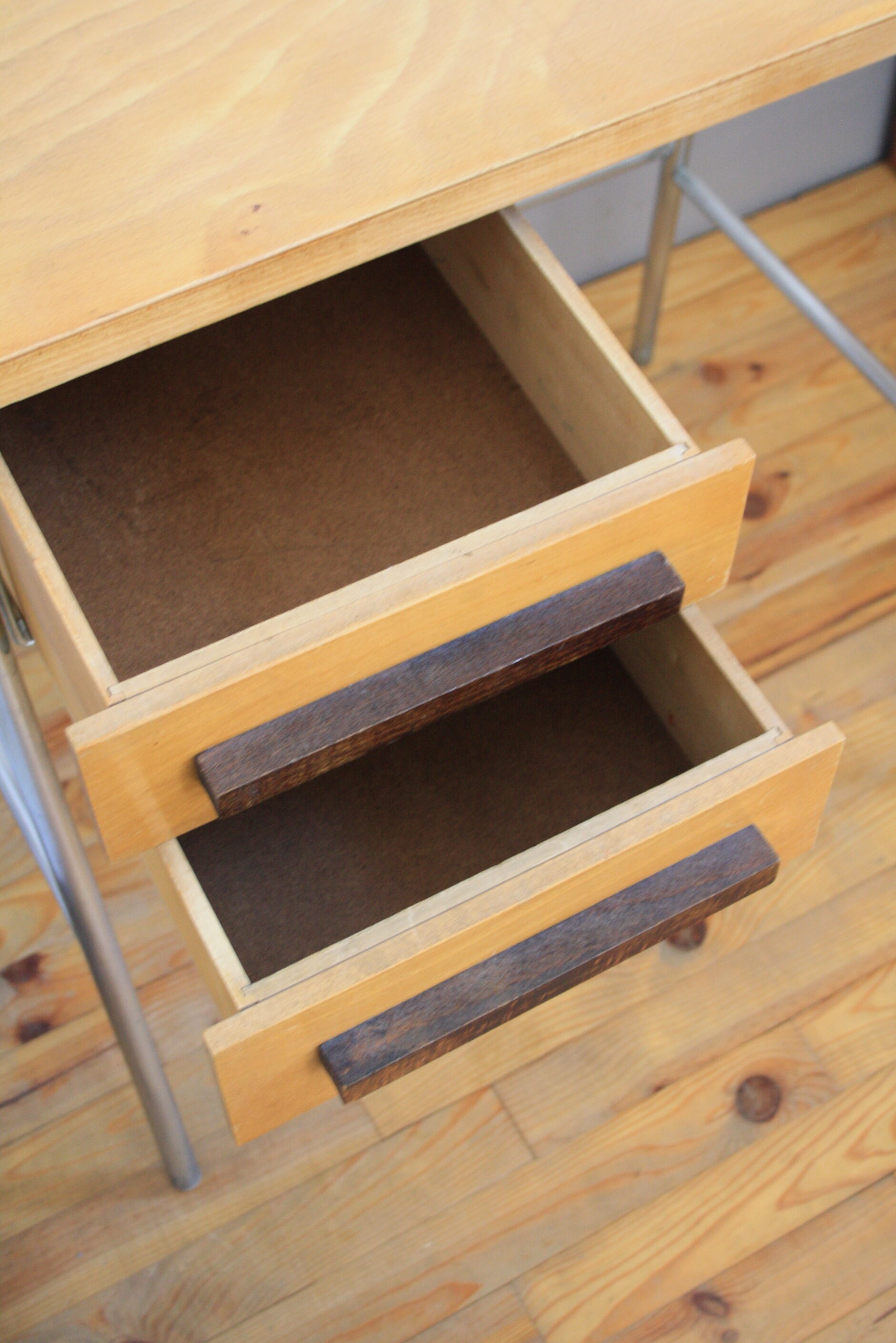 Bureau moderniste métal bois