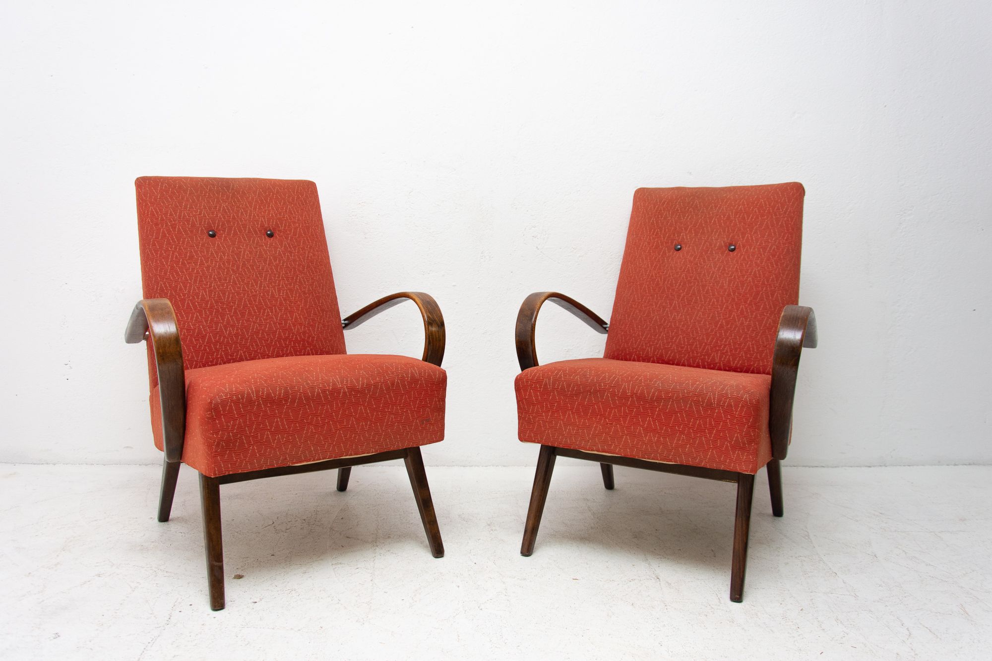 Pair of mid century bentwood armchairs by Jaroslav Šmídek, 1960s