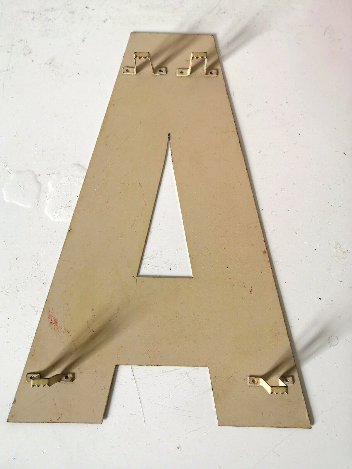 Lettres vintage en métal