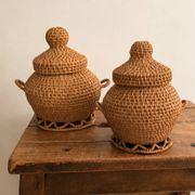 Duo de paniers vintage en vannerie artisanale • Pièces décoratives