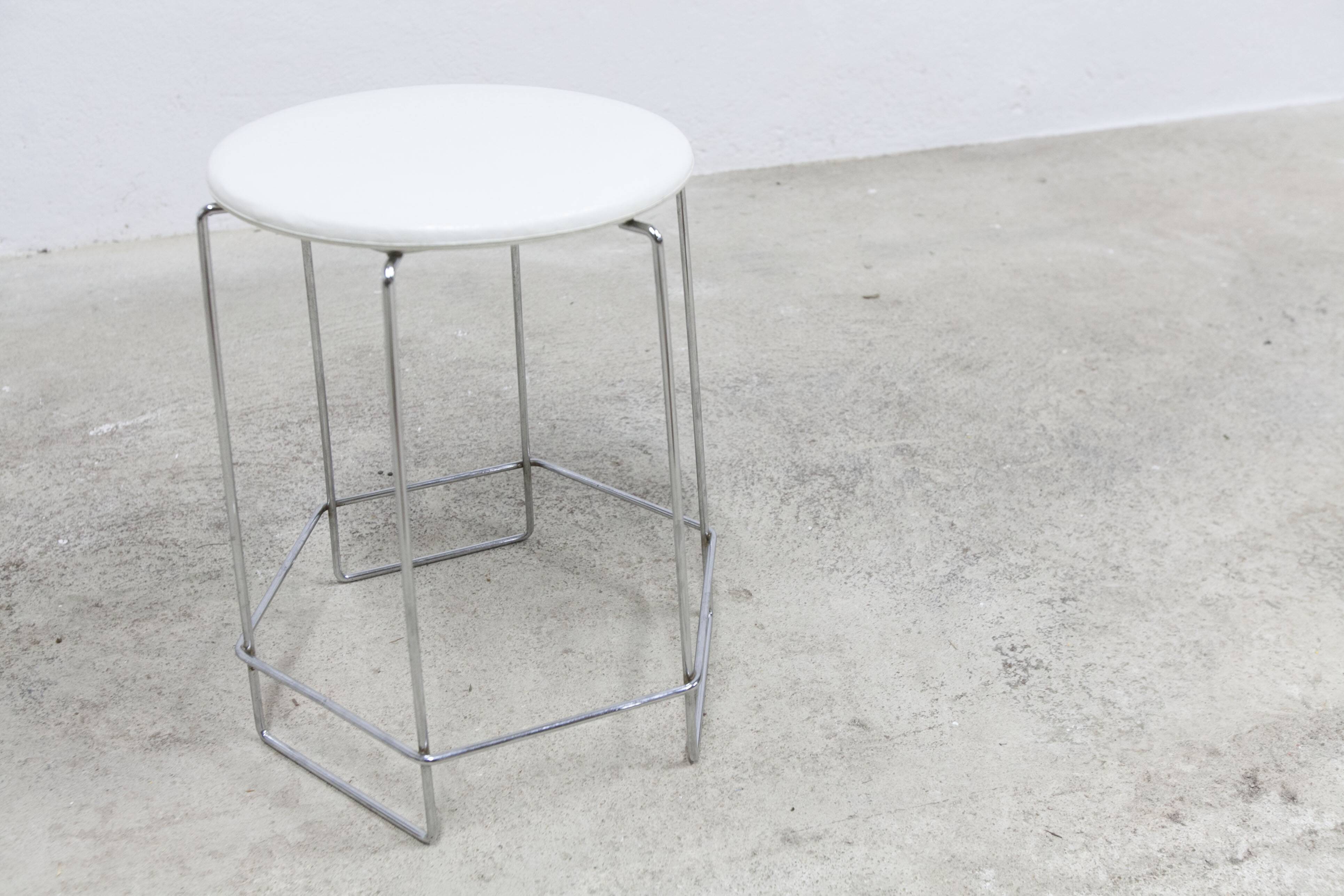 Stool 1980 steel wire and vinyl max sauze style
