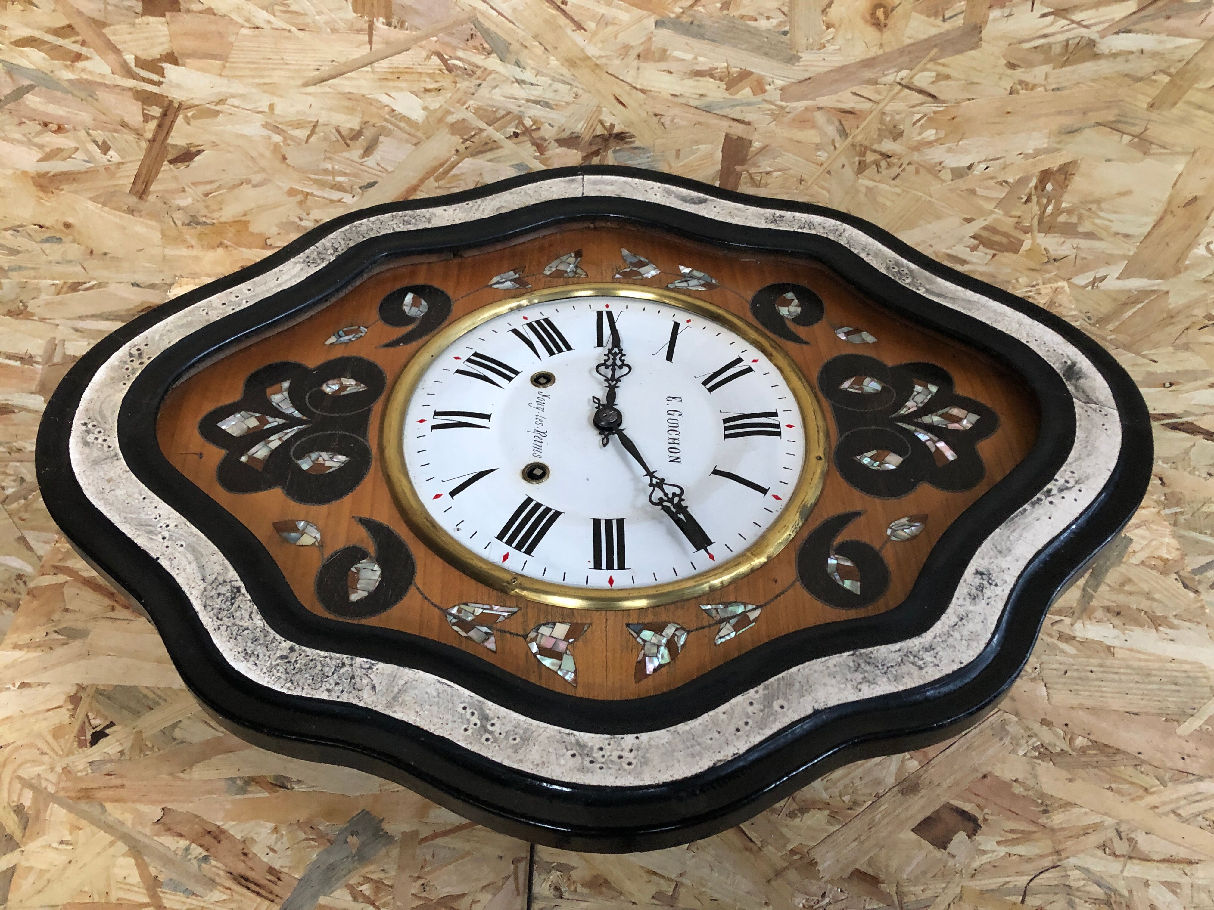 Clock pendulum ox eye wood decoration mother-of-pearl dial enamelled vintage