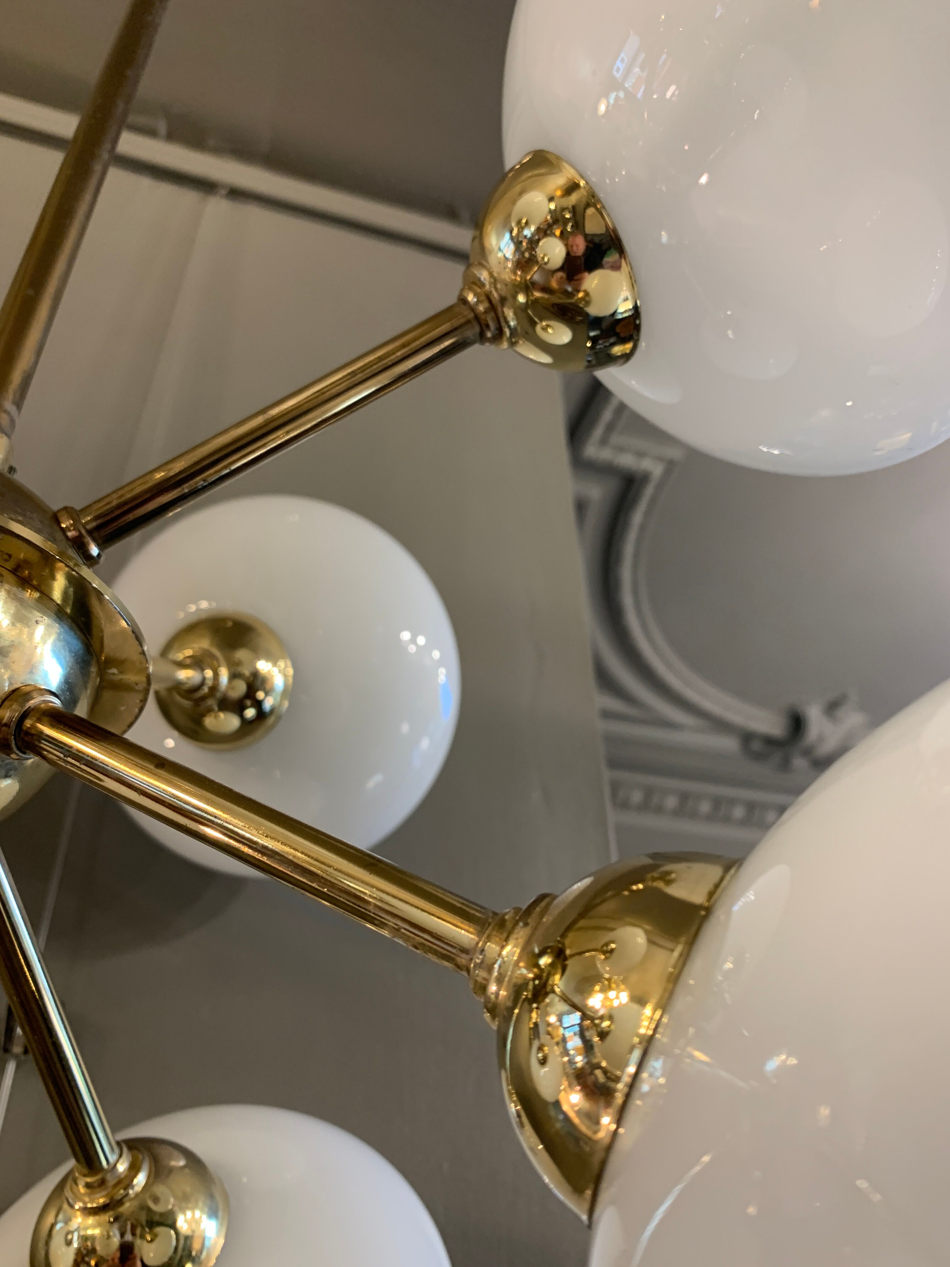 Chandelier pendant lamp design sputnik in golden brass, 8 globes balls opaline glass, ca 1970s