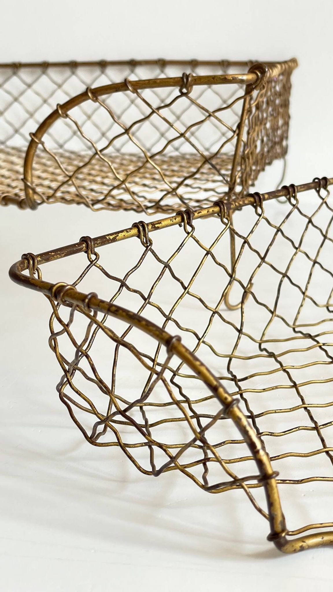 Bannettes empilables fil de laiton vintage