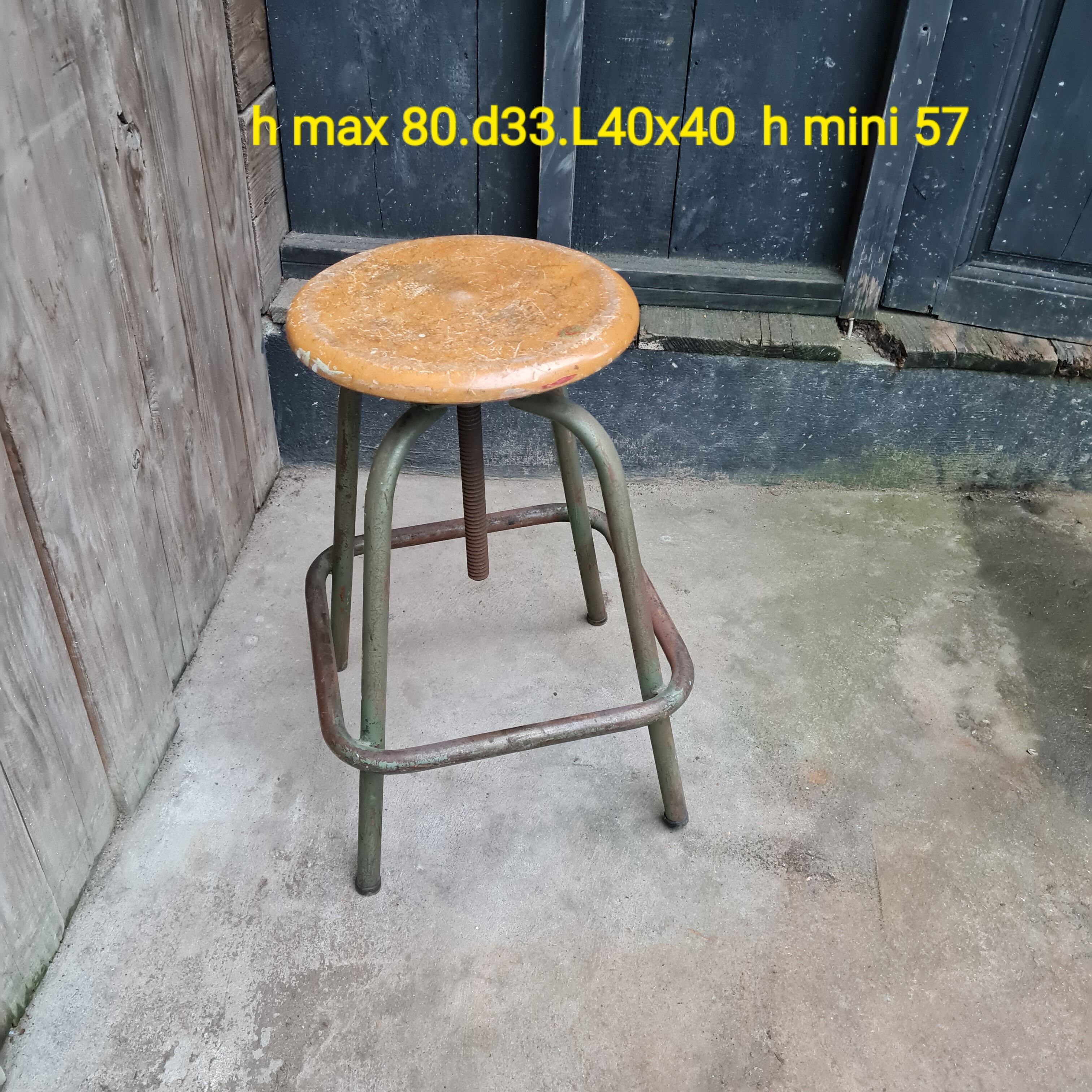 Workshop stool