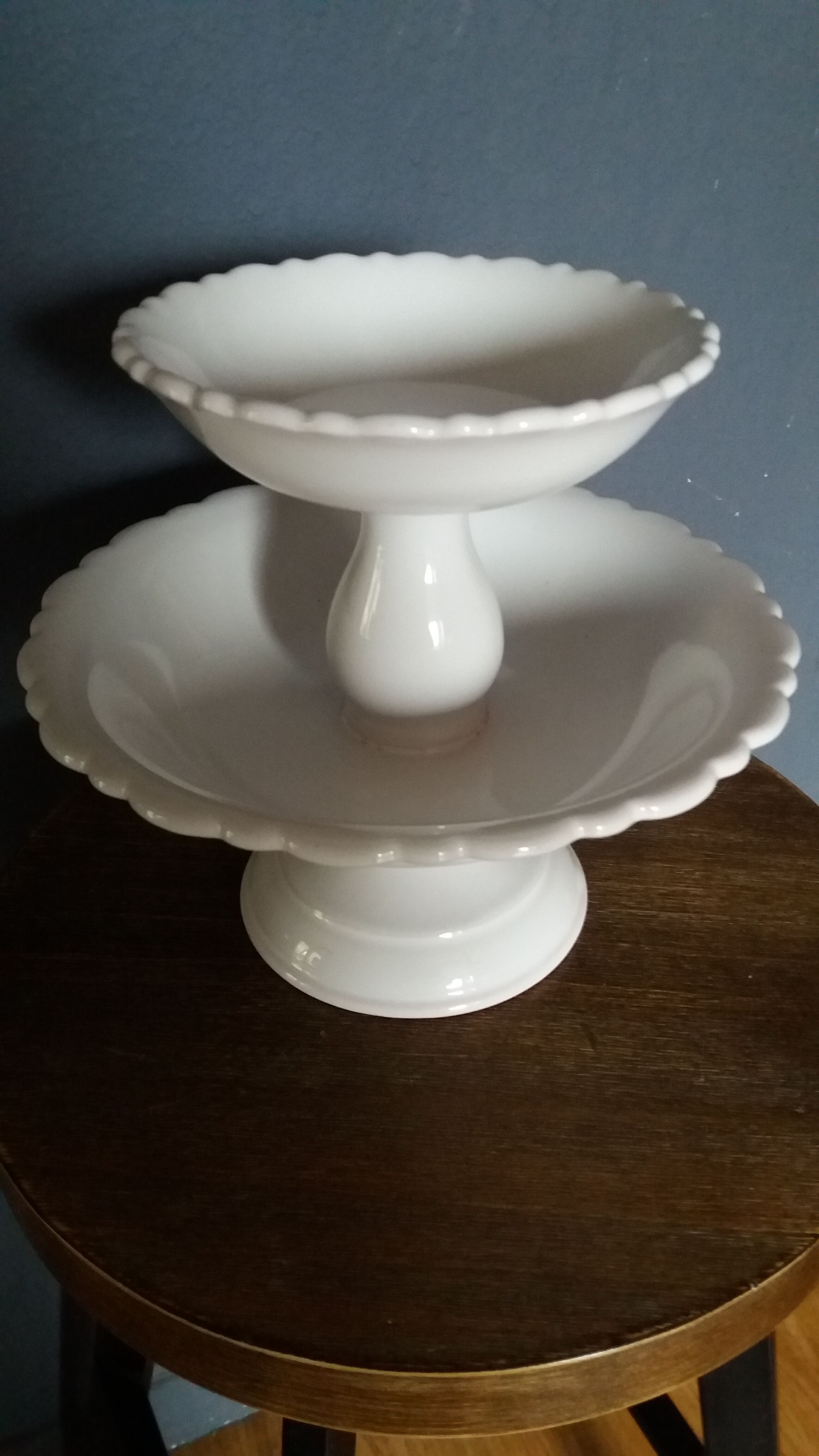 White display from the workshop in Moustiers