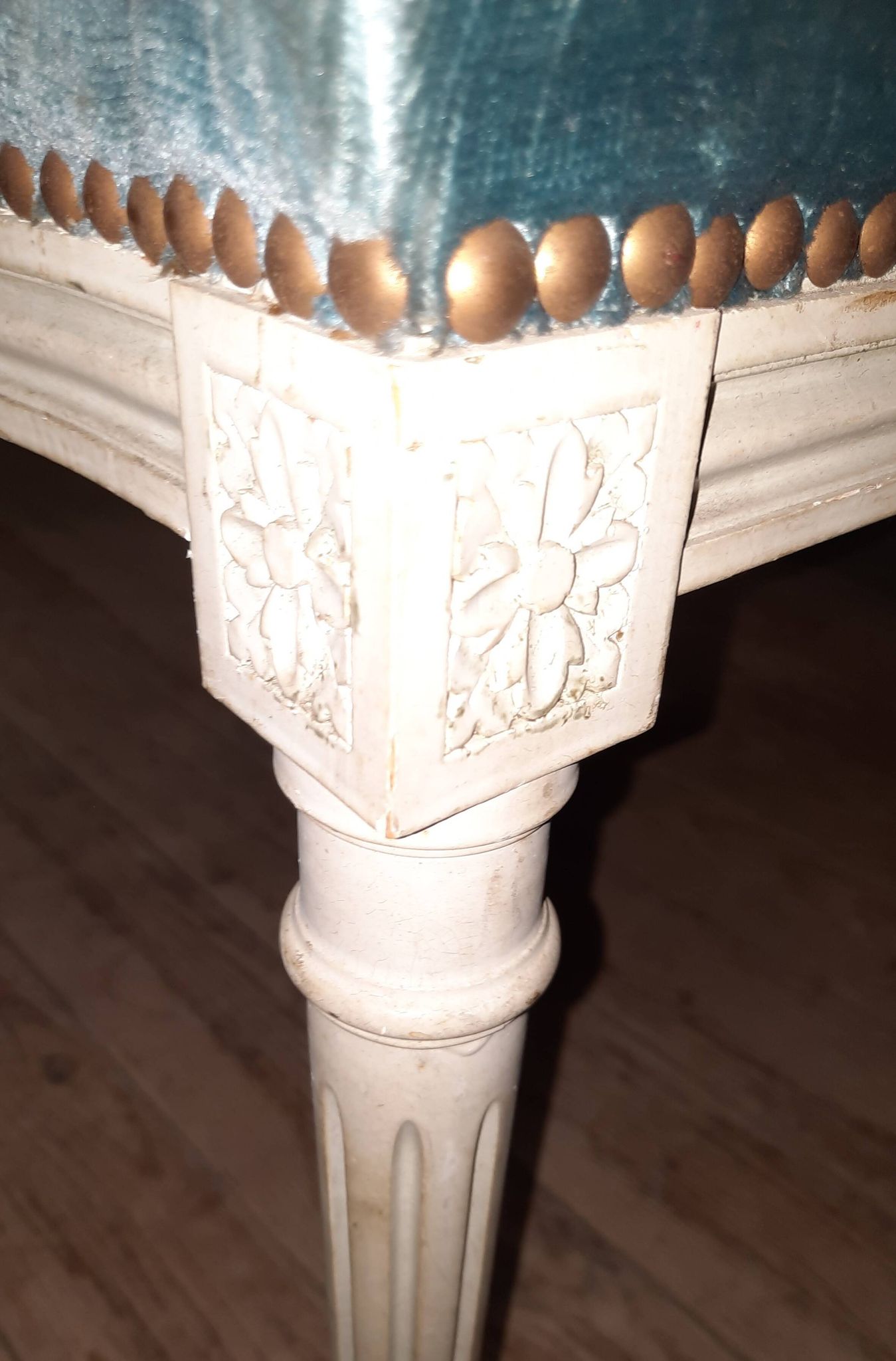 Chaise  tapissée style Louis XVI