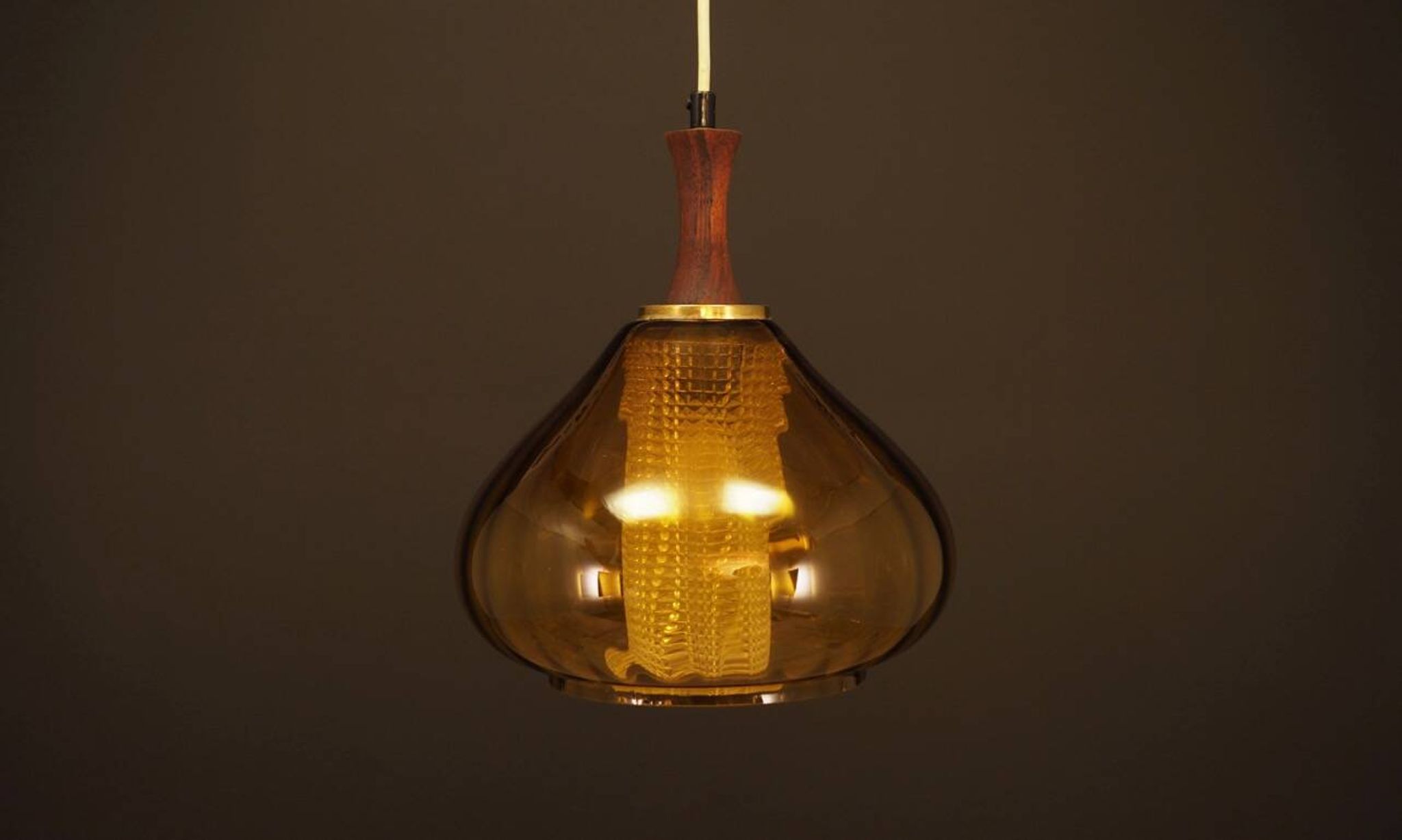 Lampe à suspension en verre, design danois, années 1970, production : Danemark