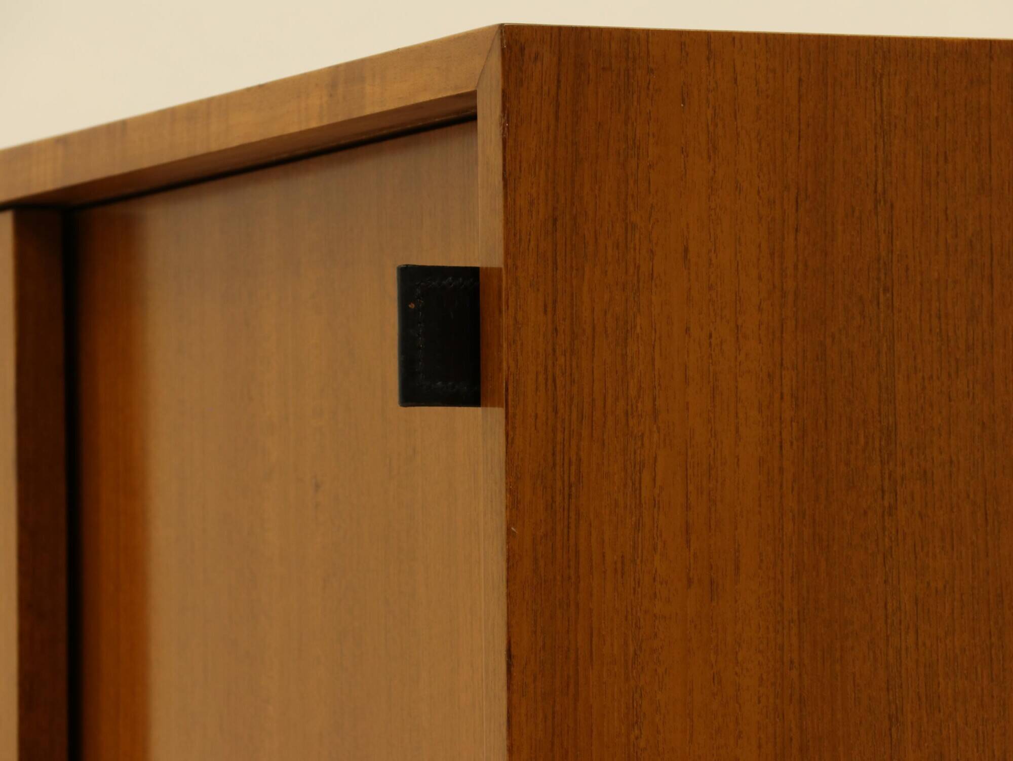 Buffet de style Mid-Century signé Florence Knoll pour Knoll International