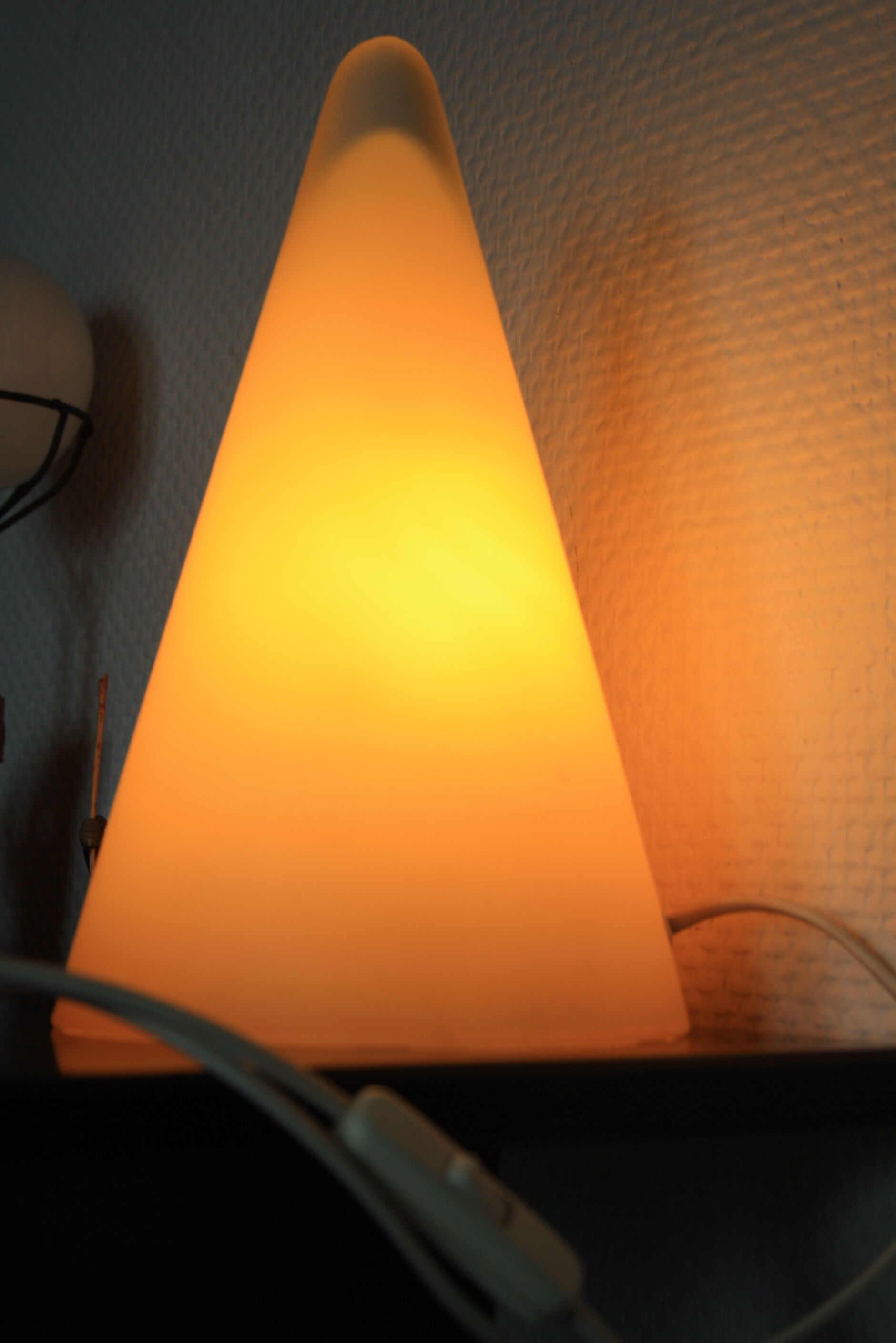 Lamp teepee cone glass