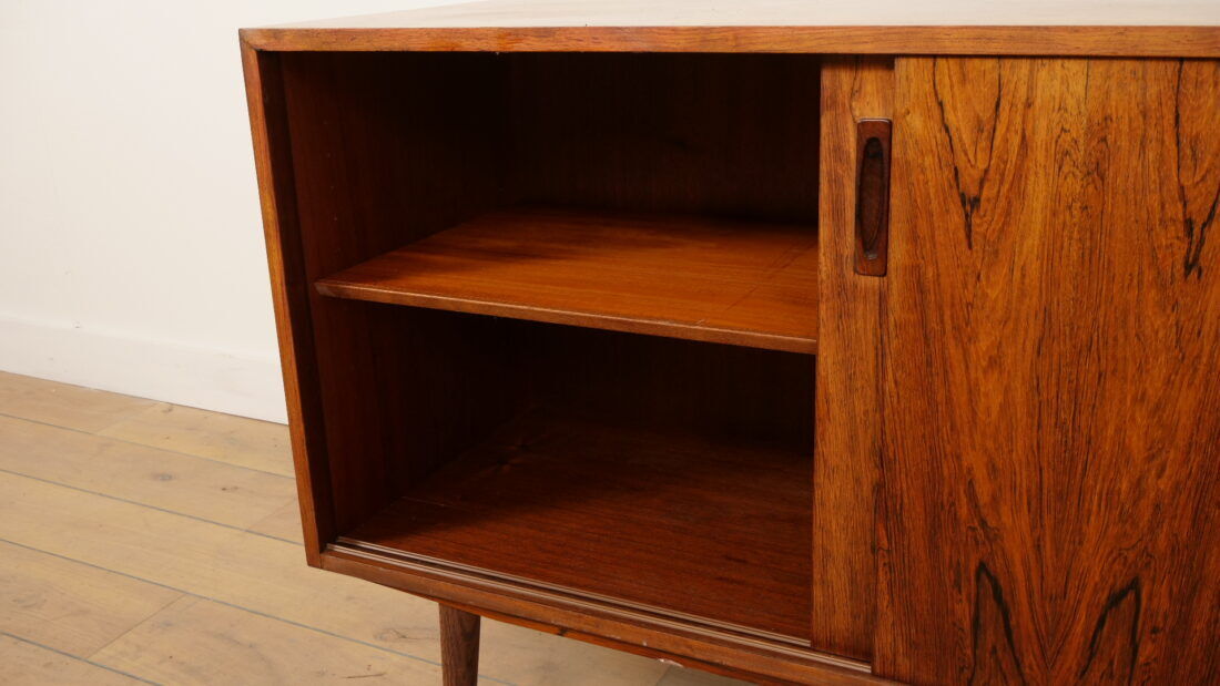 Vintage sideboard | Rosewood | Sliding doors