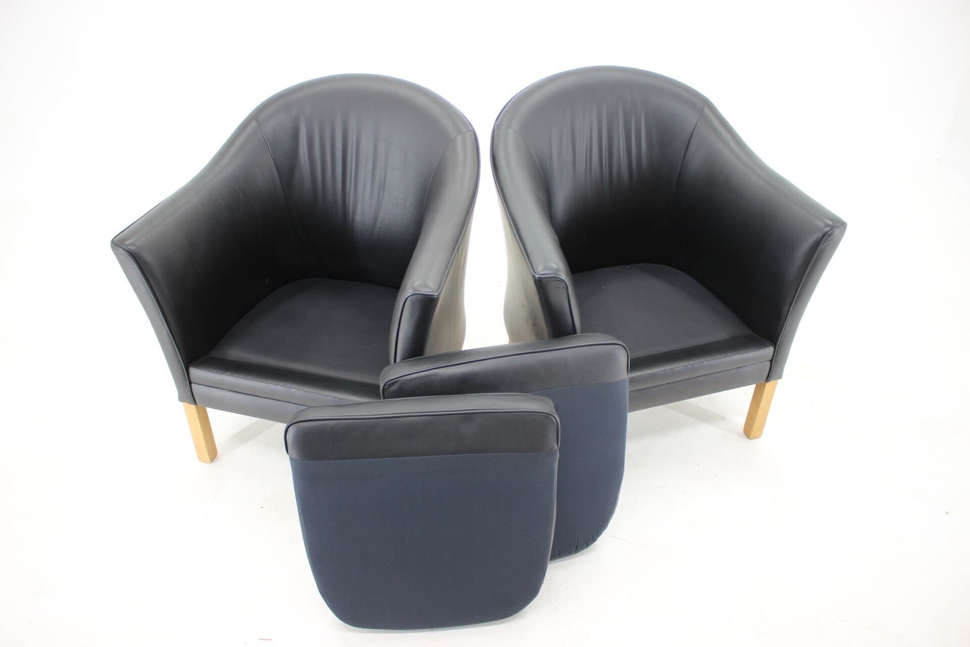 1970s Pair of Mogens Hansen Leather Easy Chairs, Denmark