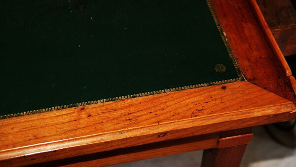 Petite table à écrire  Louis XVI