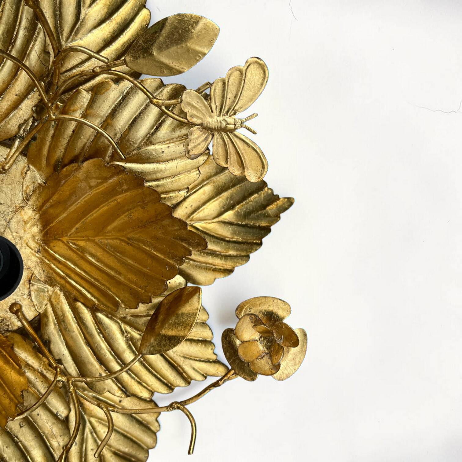 Vintage gold leaf metal flower wall light Florentine wall sconce