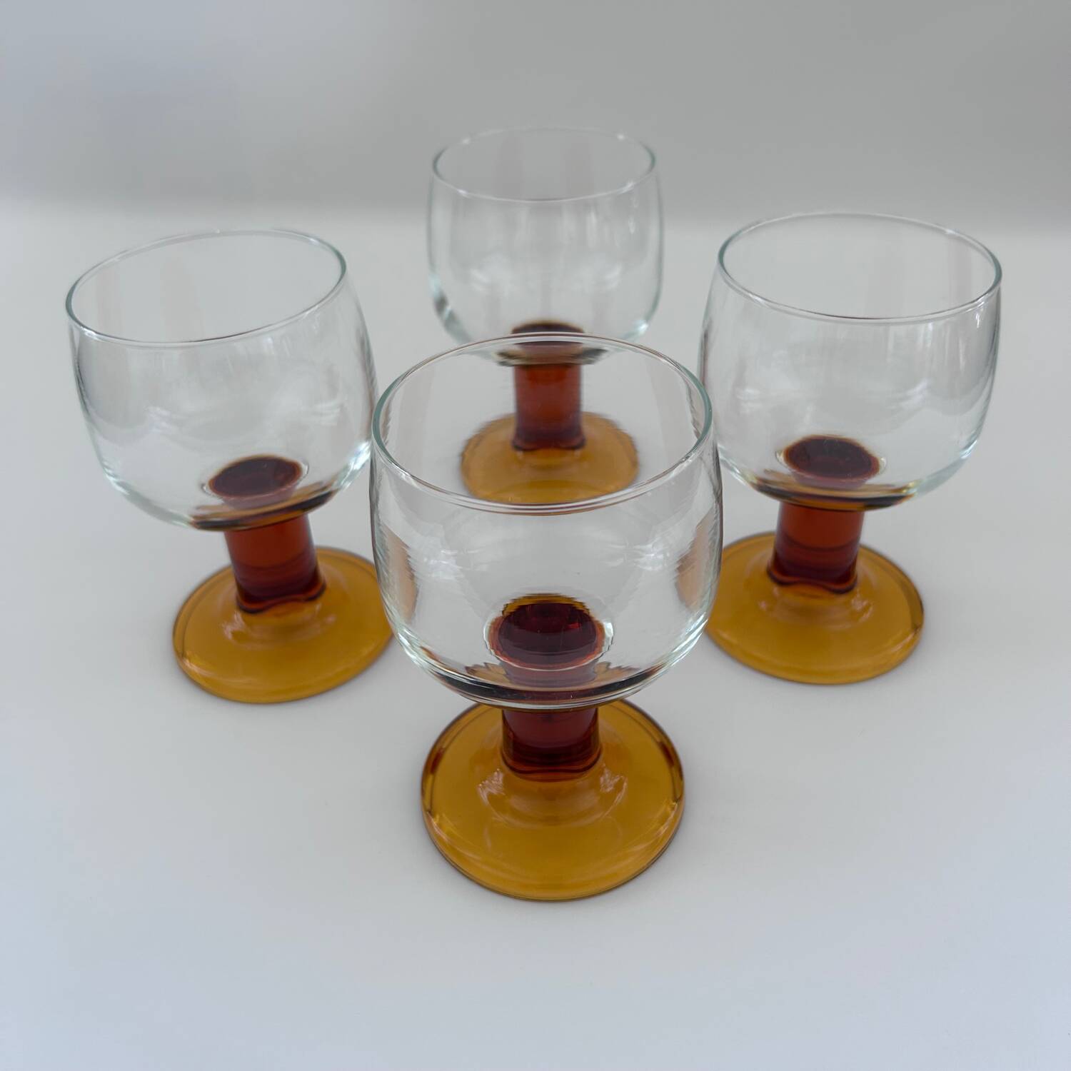 Set of 4 amber stem glasses