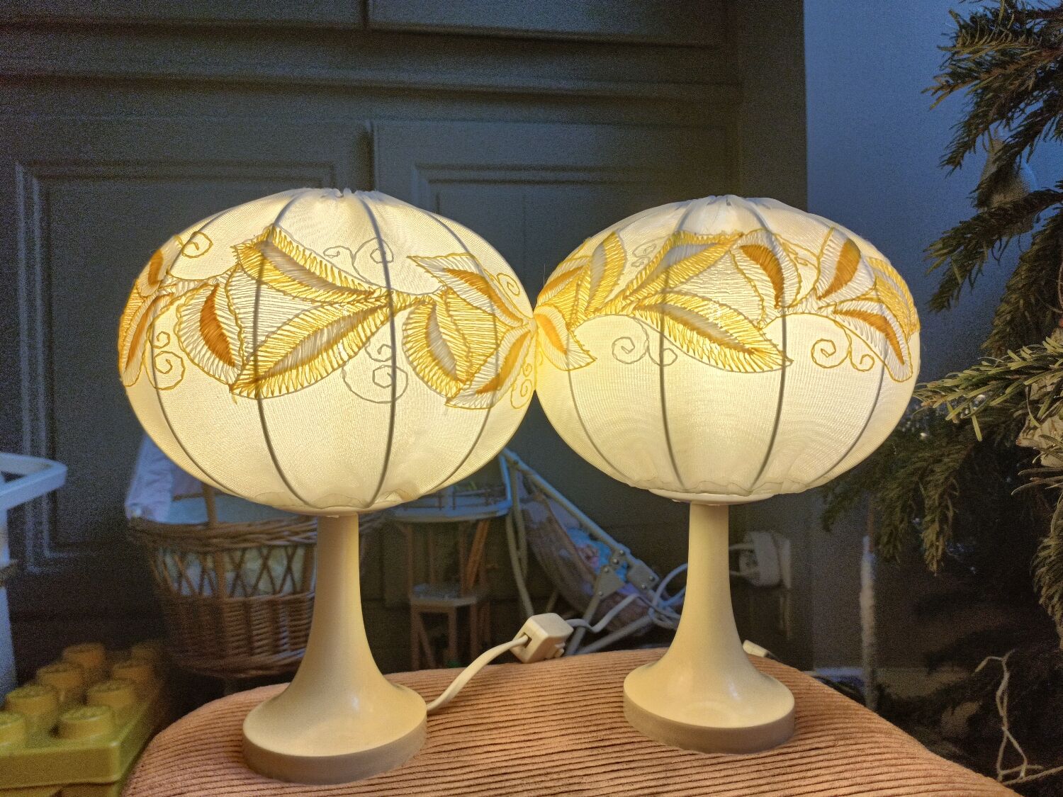 Pair of lamps ARO model 468