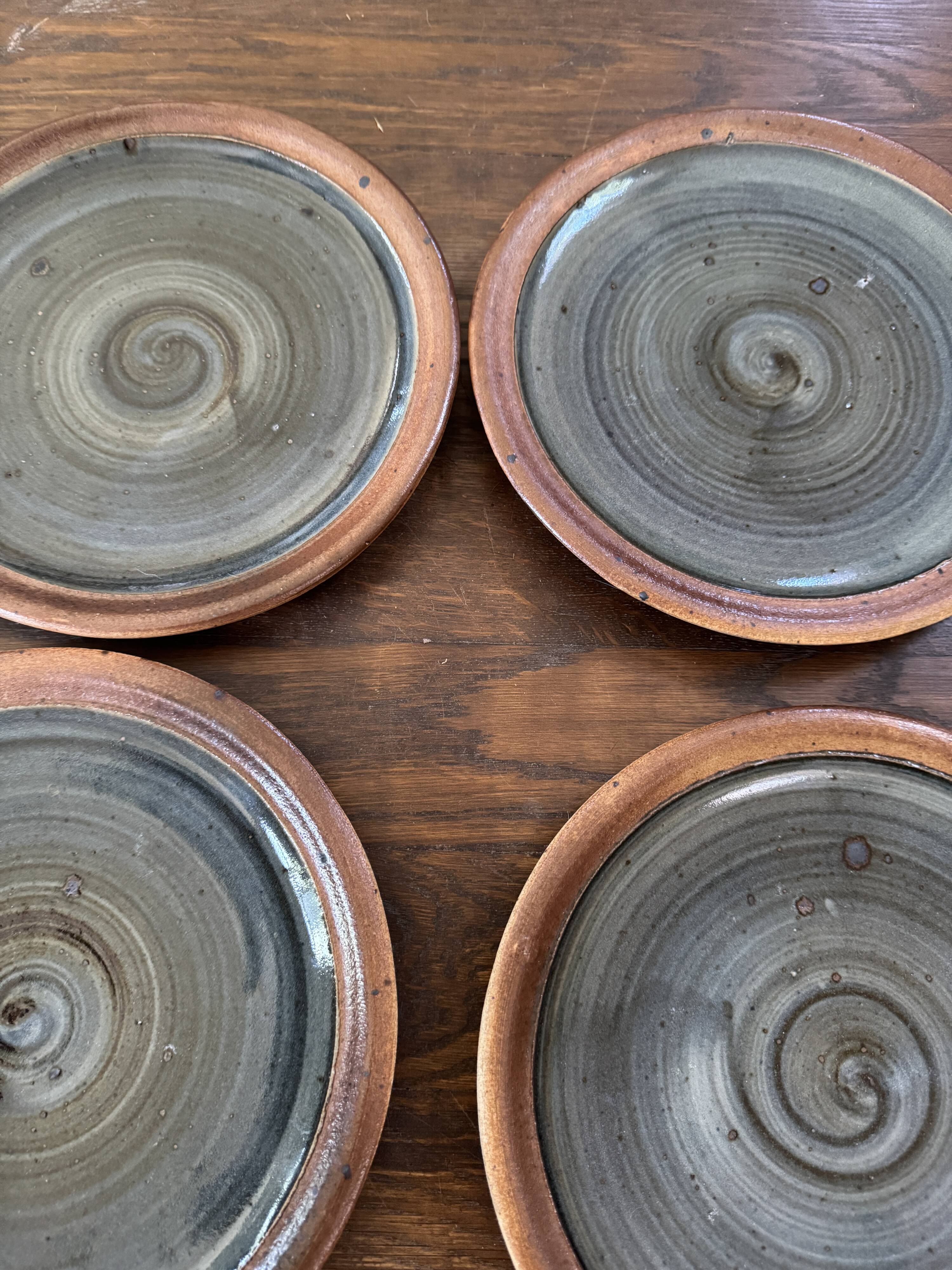 6 flat plates by Pierre Digan stoneware from the 70s