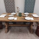 Farm table