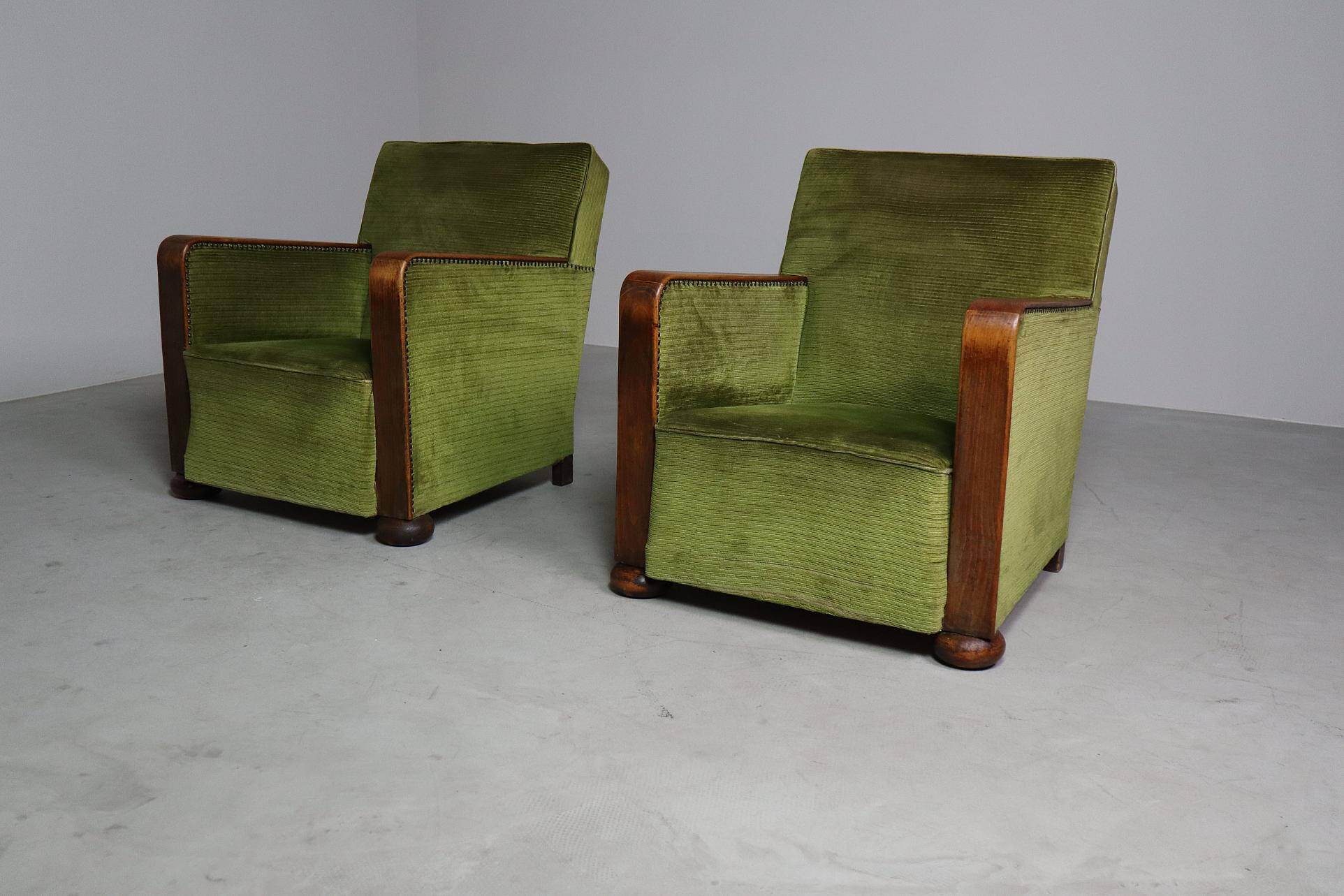 Paire de fauteuils club Art Déco, vers 1930
