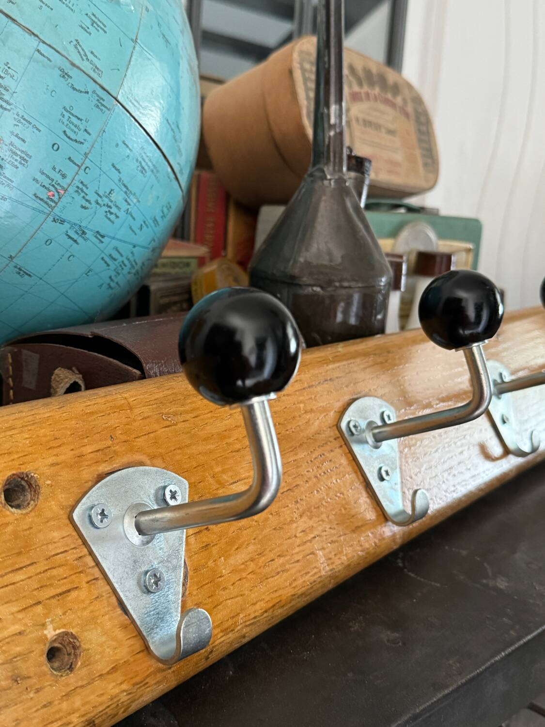 Old school coat rack 10 black ball hooks