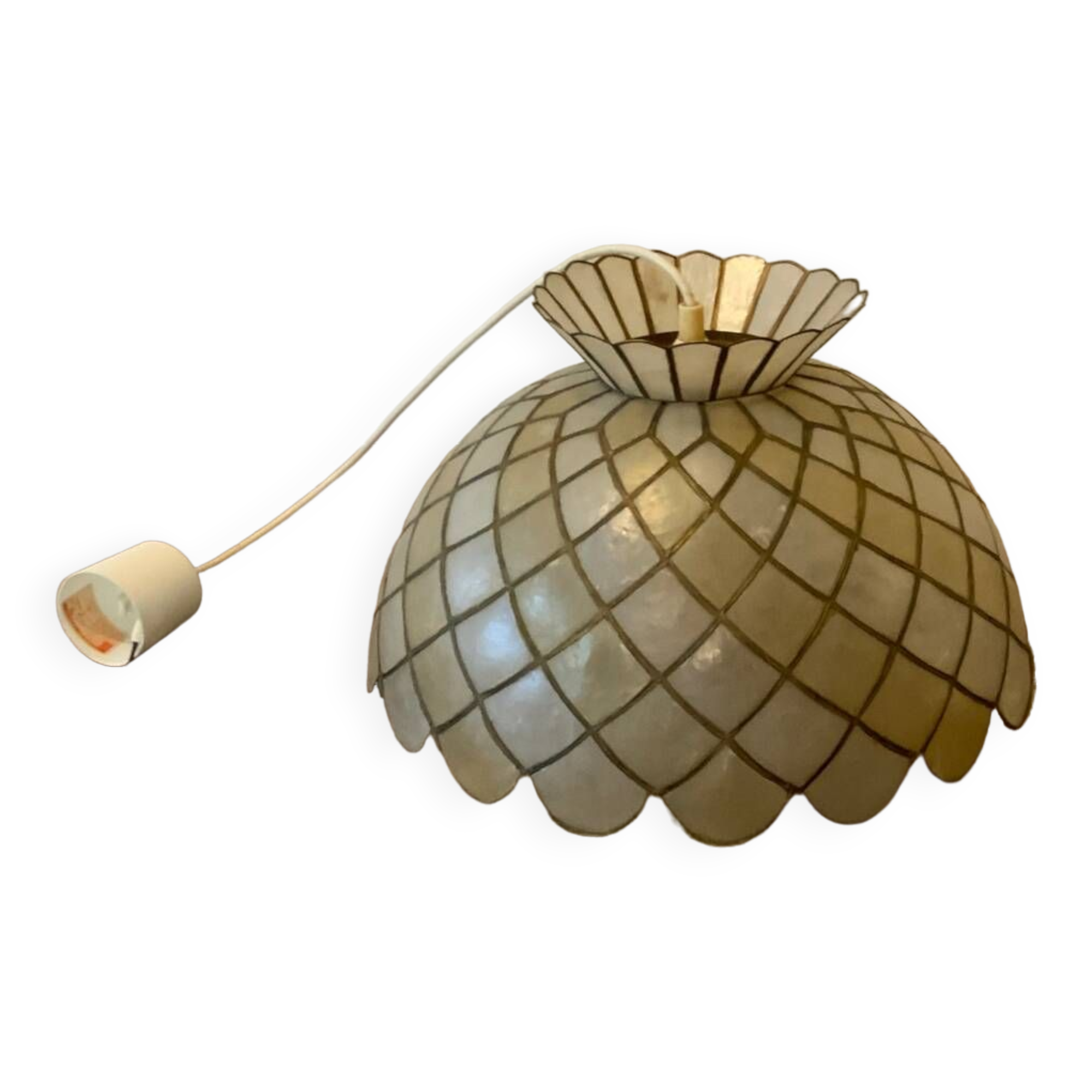 Mother-of-pearl pendant lamp Selency x Monoprix Croisé Laroche